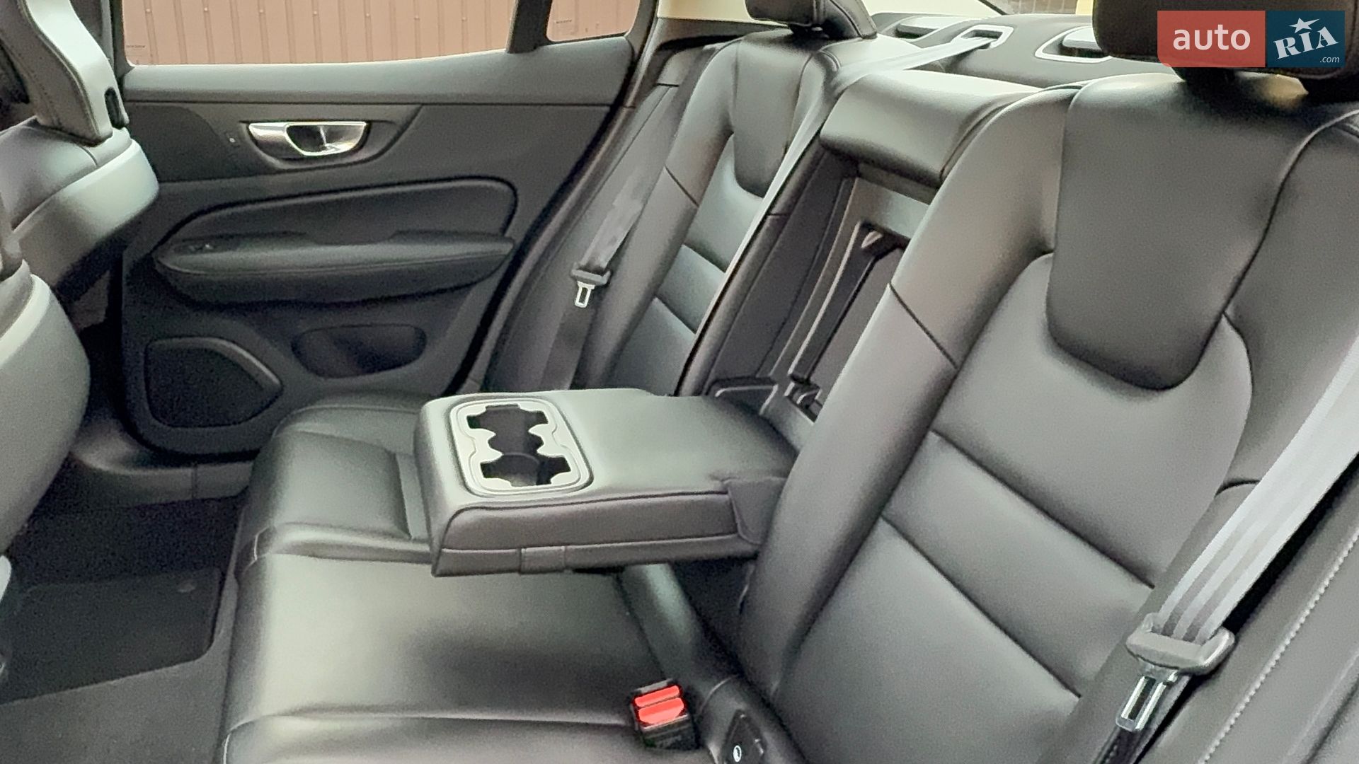Volvo S60 2024 VIN 7JRL12TK2RG312443 фото оголошення 33 з 35