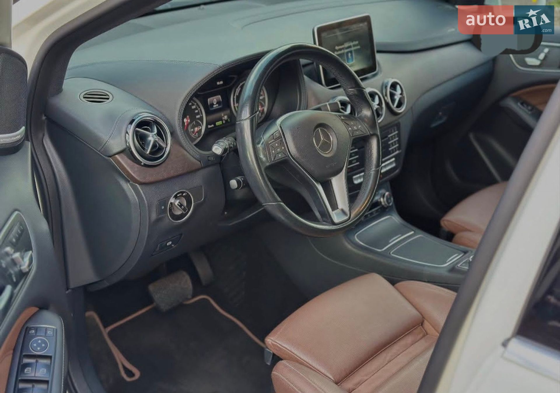 Mercedes-Benz B-Class 2016 VIN WDDVP9AB8GJ010016 фото оголошення 5 з 12
