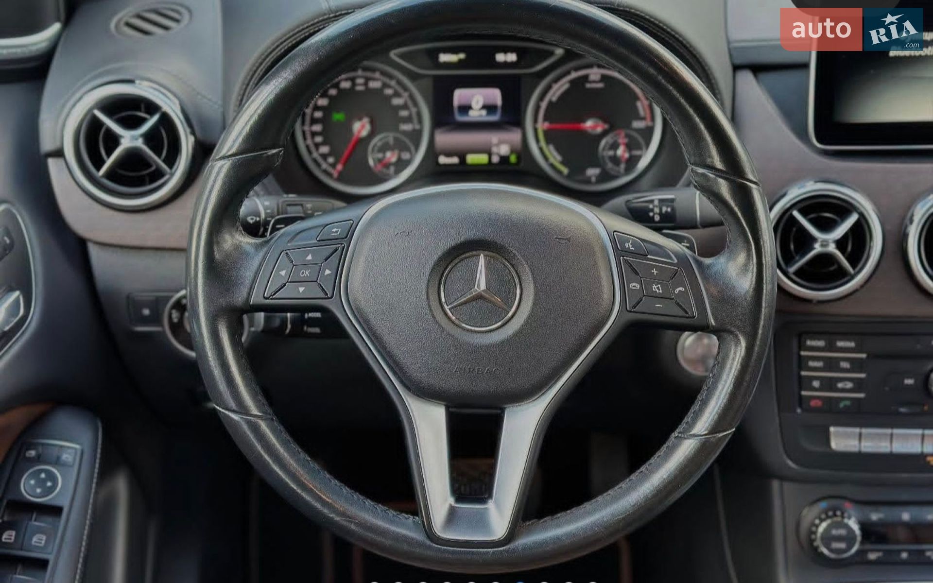 Mercedes-Benz B-Class 2016 VIN WDDVP9AB8GJ010016 фото оголошення 11 з 12