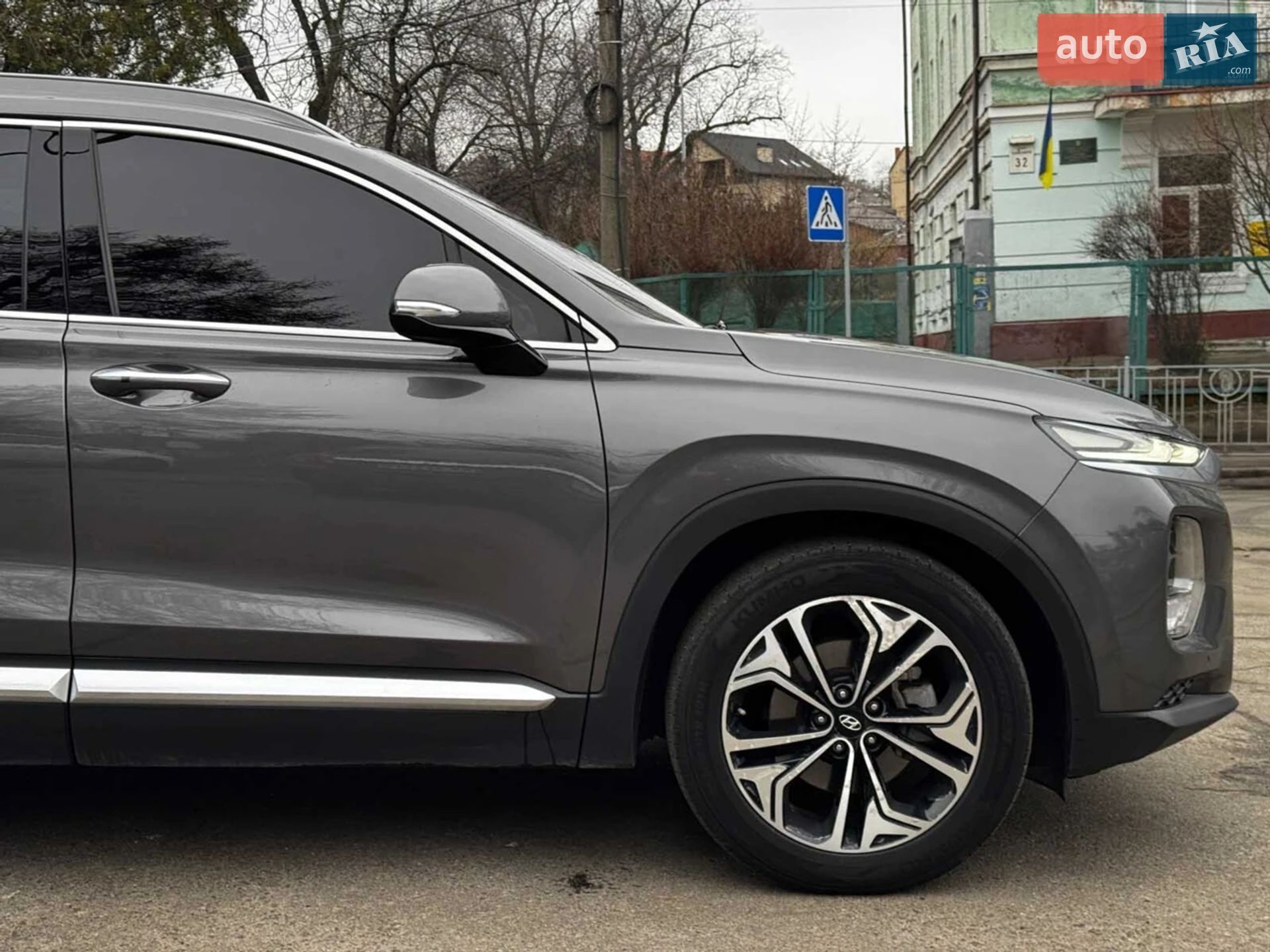 Hyundai Santa FE 2019 VIN KMHS381BBLU221787 фото оголошення 4 з 54