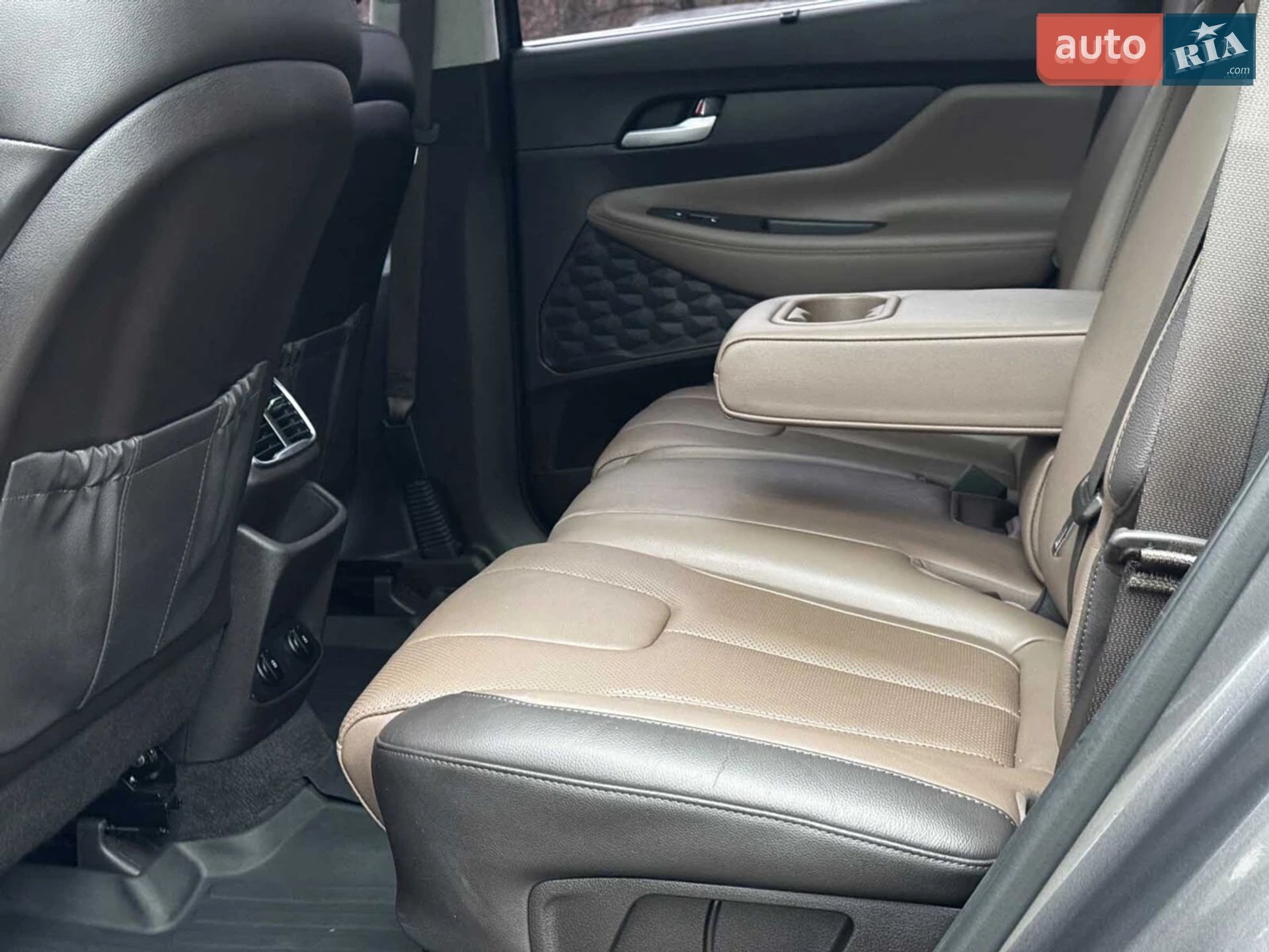 Hyundai Santa FE 2019 VIN KMHS381BBLU221787 фото оголошення 31 з 54