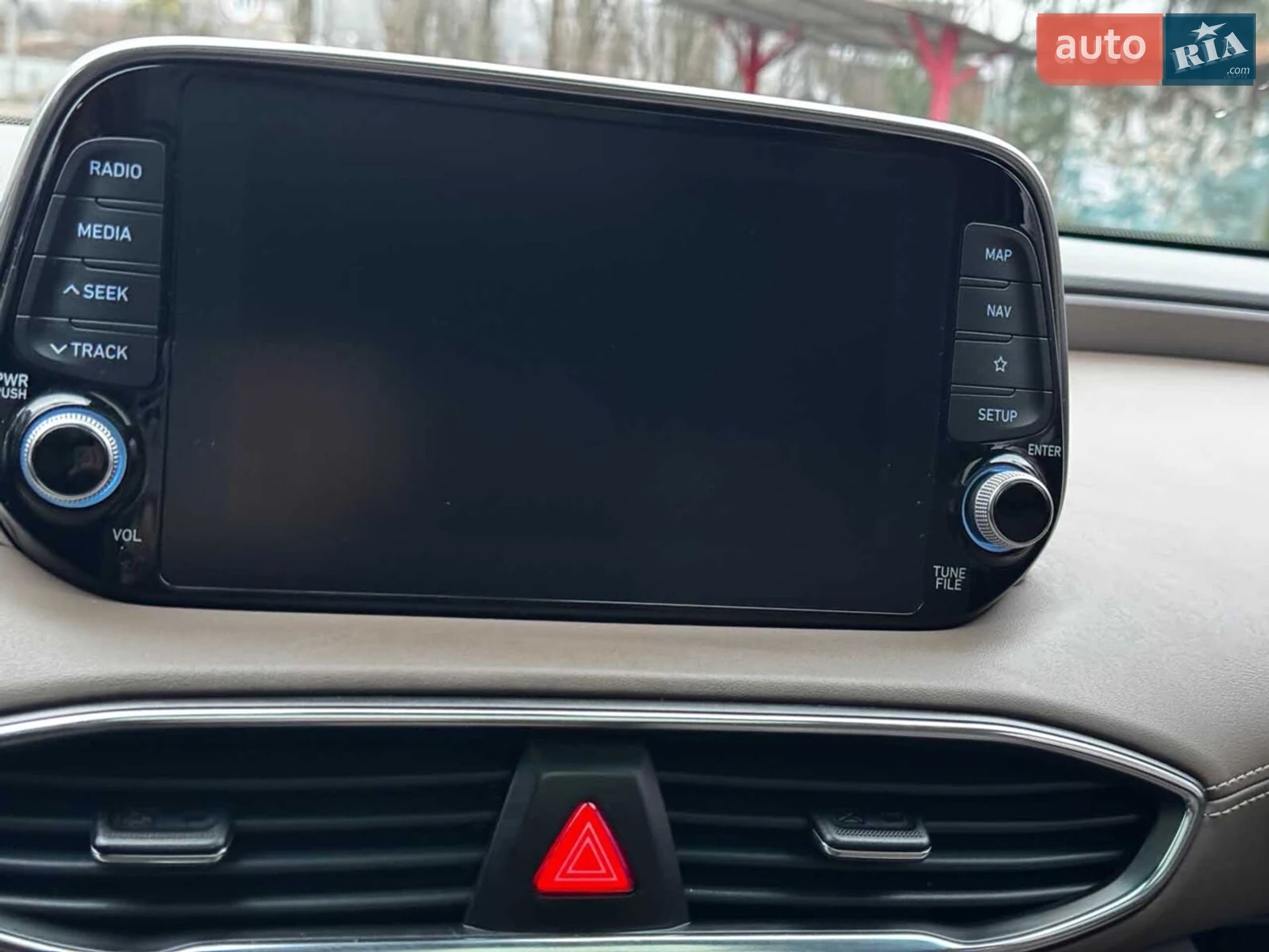 Hyundai Santa FE 2019 VIN KMHS381BBLU221787 фото оголошення 25 з 54