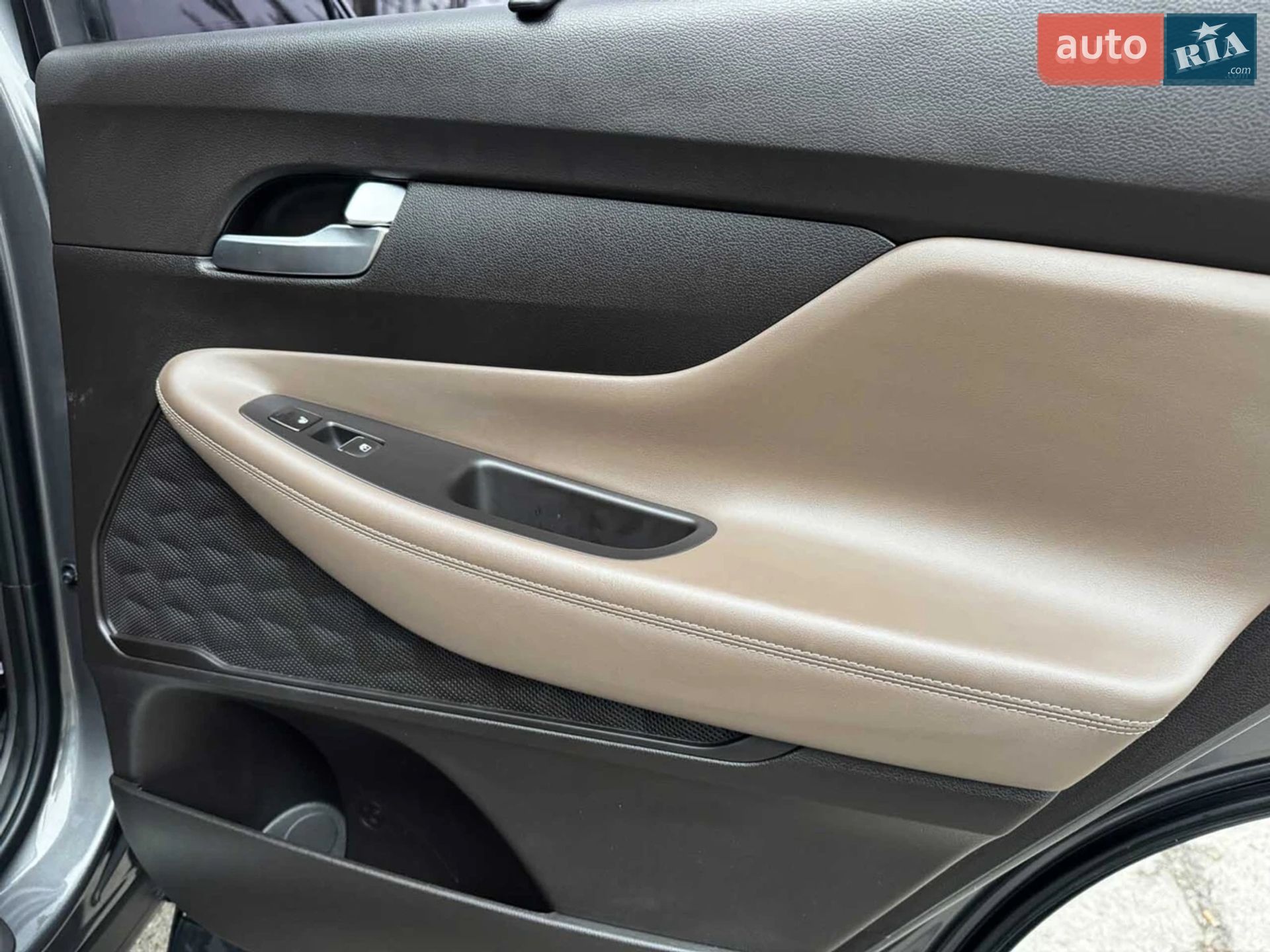 Hyundai Santa FE 2019 VIN KMHS381BBLU221787 фото оголошення 41 з 54