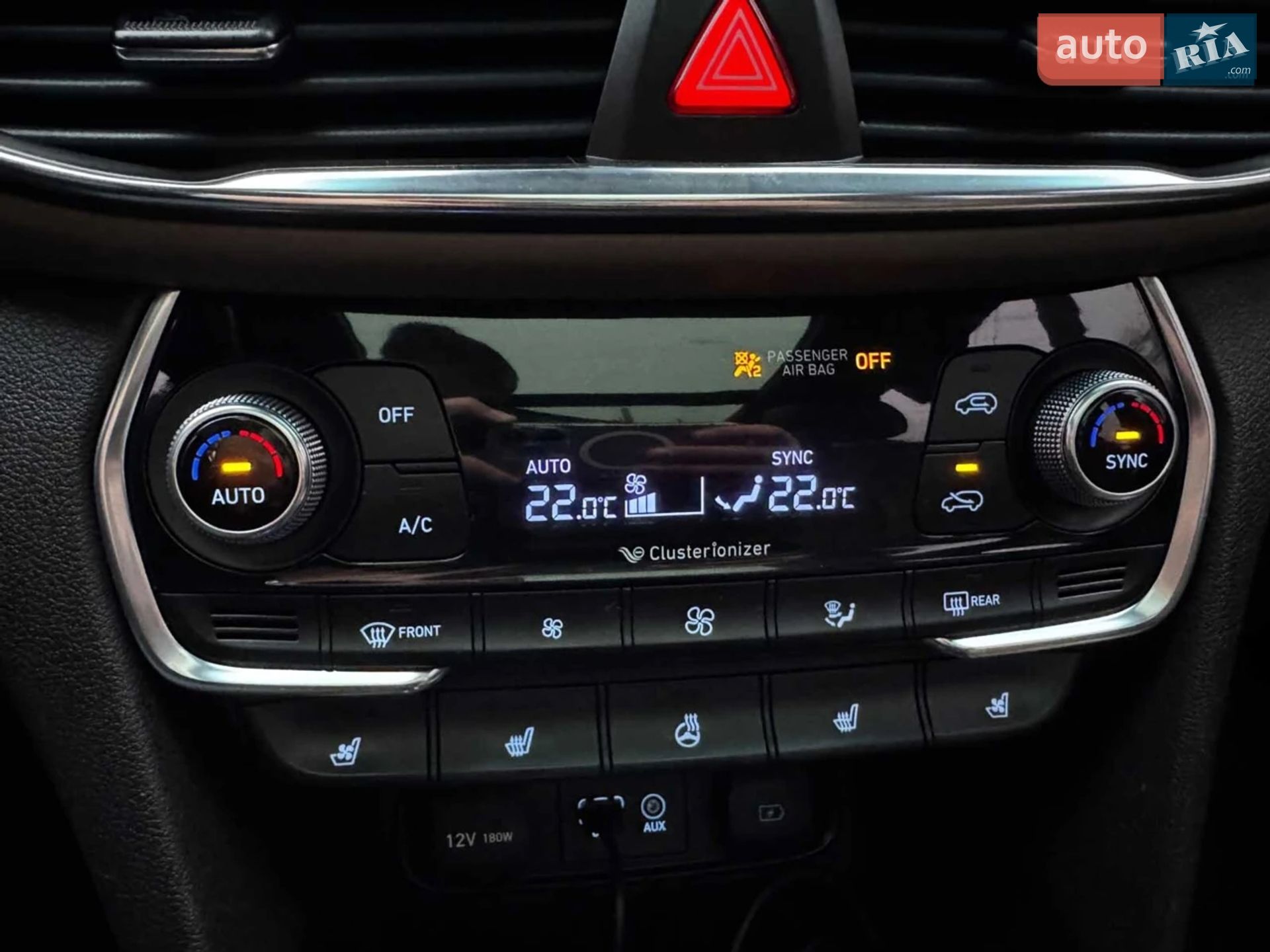Hyundai Santa FE 2019 VIN KMHS381BBLU221787 фото оголошення 28 з 54