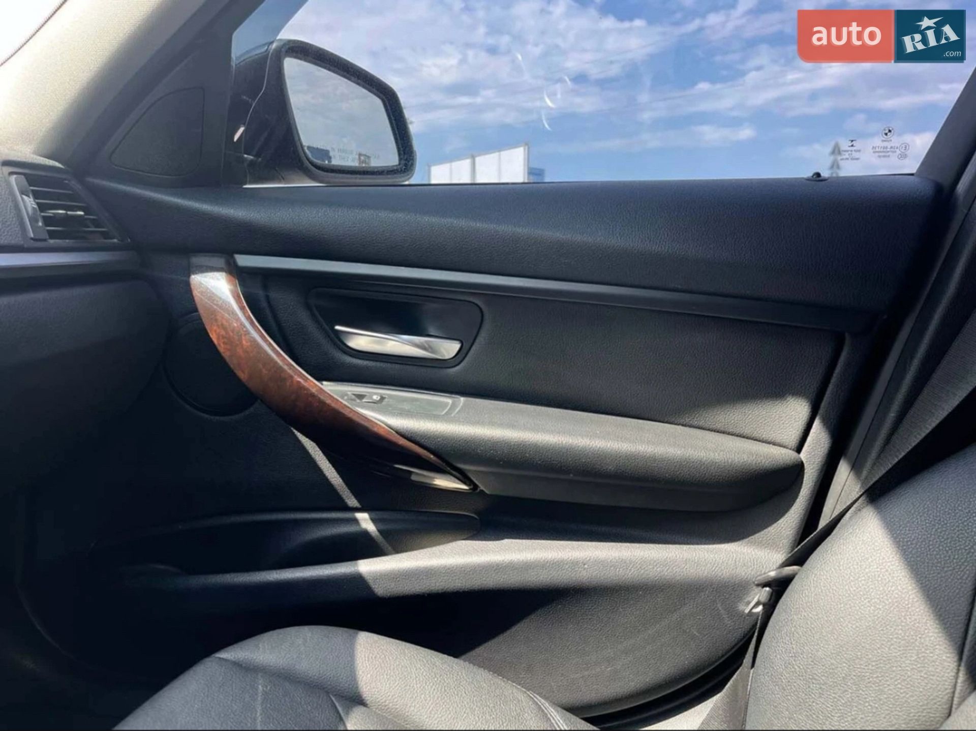 BMW 3 Series 2014 VIN WBA3B5C55EF959312 фото оголошення 27 з 34