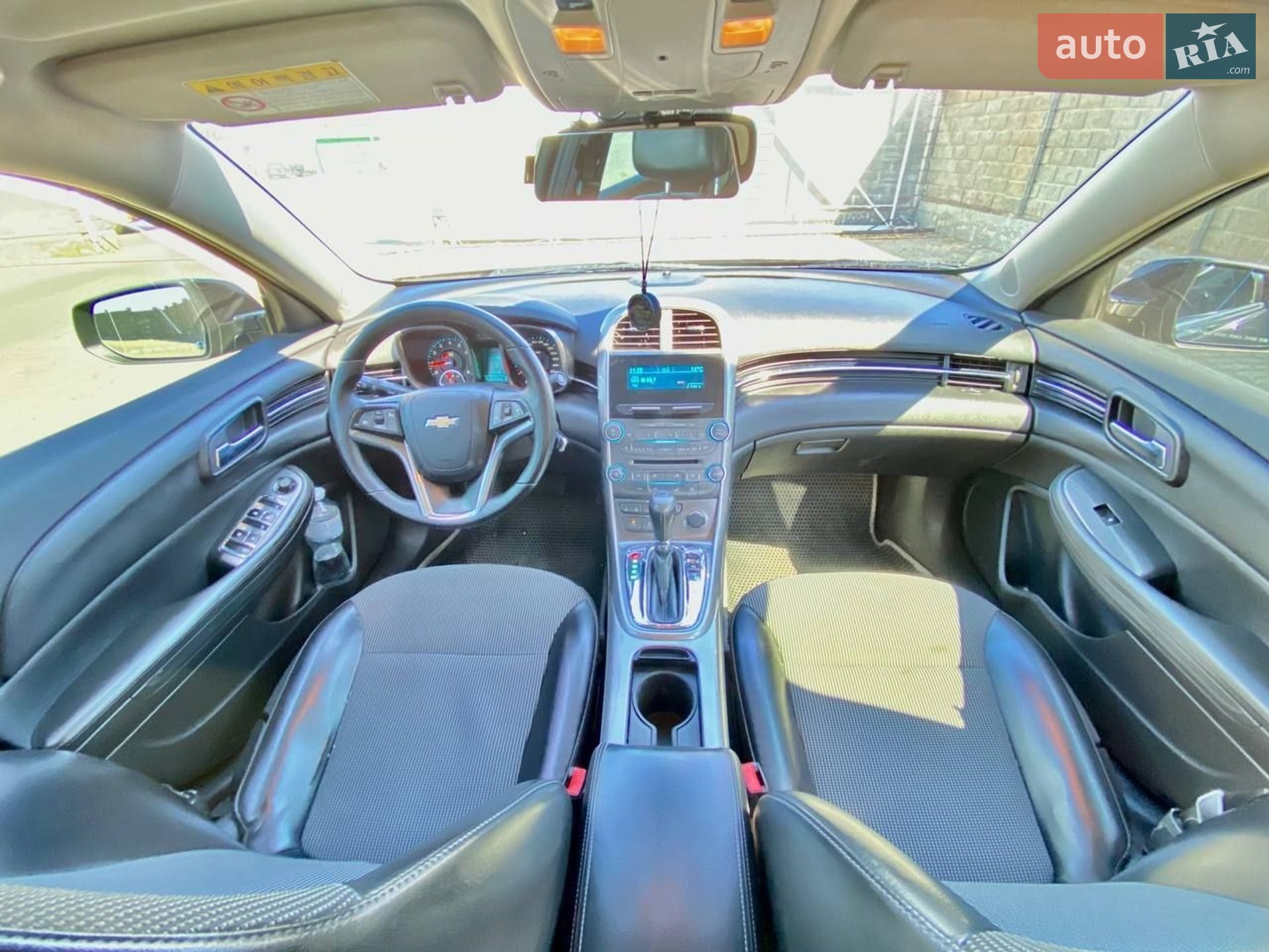 Chevrolet Malibu 2014 VIN KLAGA69ADFB026175 фото оголошення 3 з 10