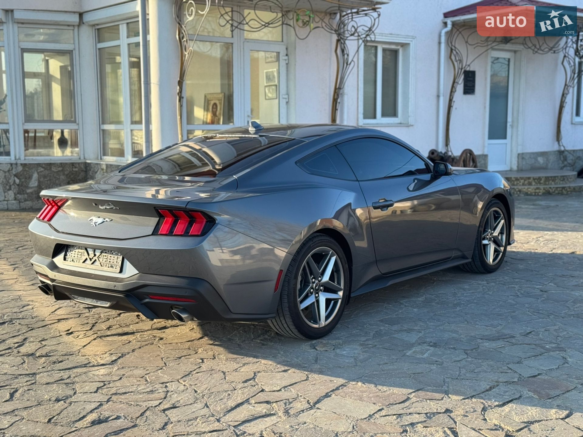 Ford Mustang 2025 VIN 1FA6P8TH7S5129502 фото оголошення 9 з 49