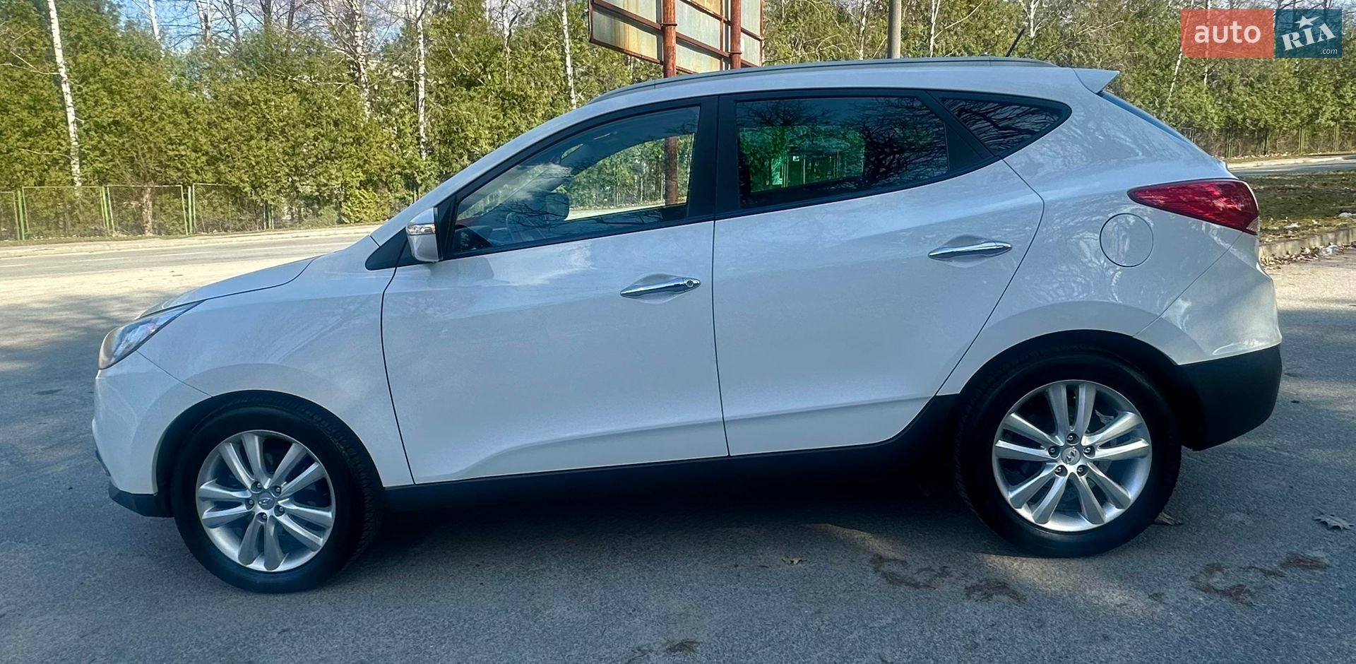 Hyundai ix35 2012 VIN TMAJU81VDCJ276588 фото оголошення 7 з 49