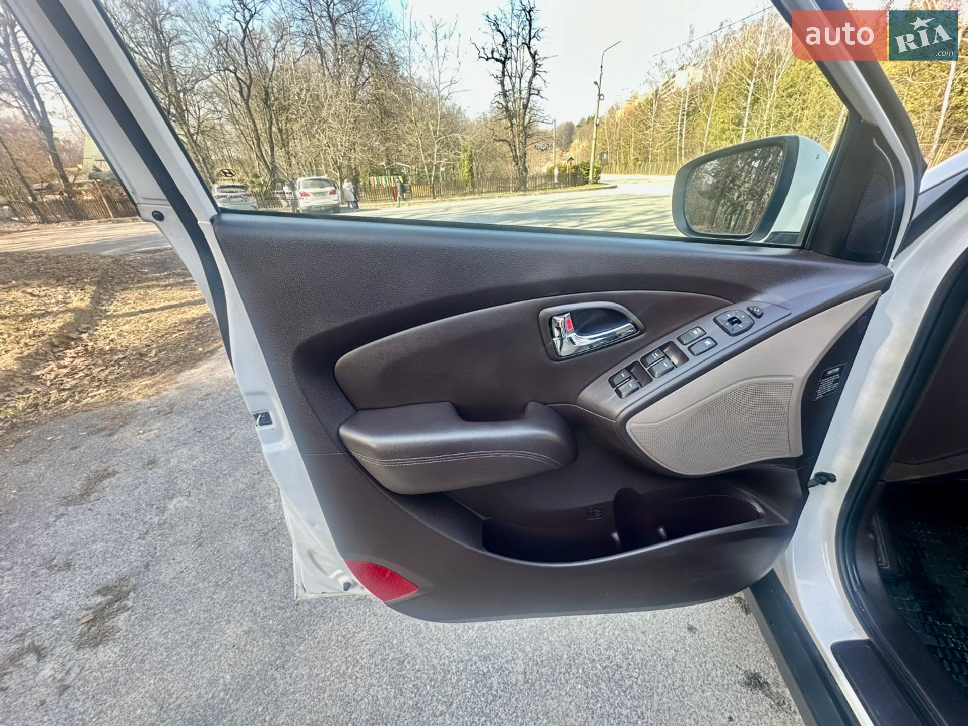 Hyundai ix35 2012 VIN TMAJU81VDCJ276588 фото оголошення 26 з 49