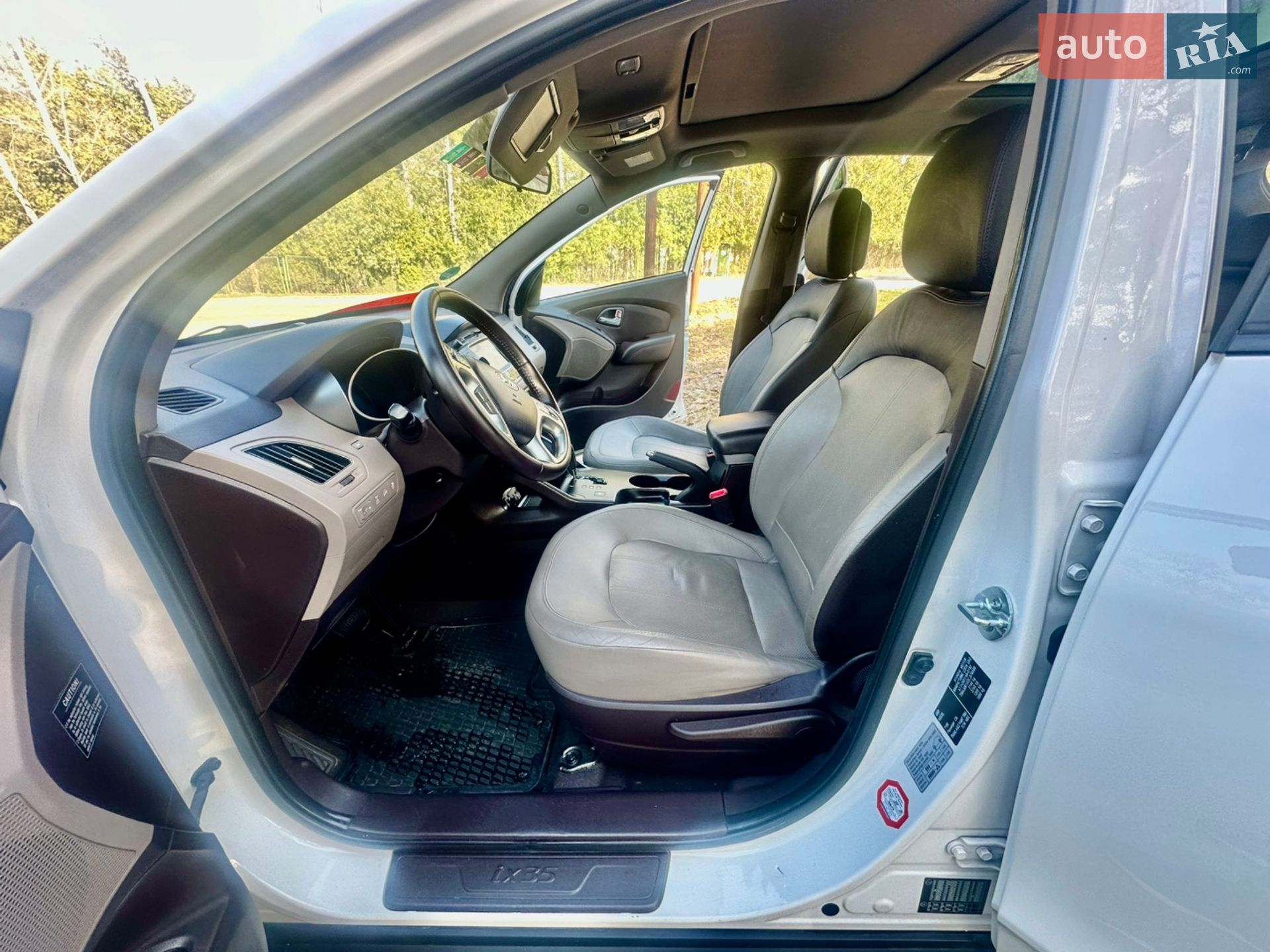 Hyundai ix35 2012 VIN TMAJU81VDCJ276588 фото оголошення 27 з 49