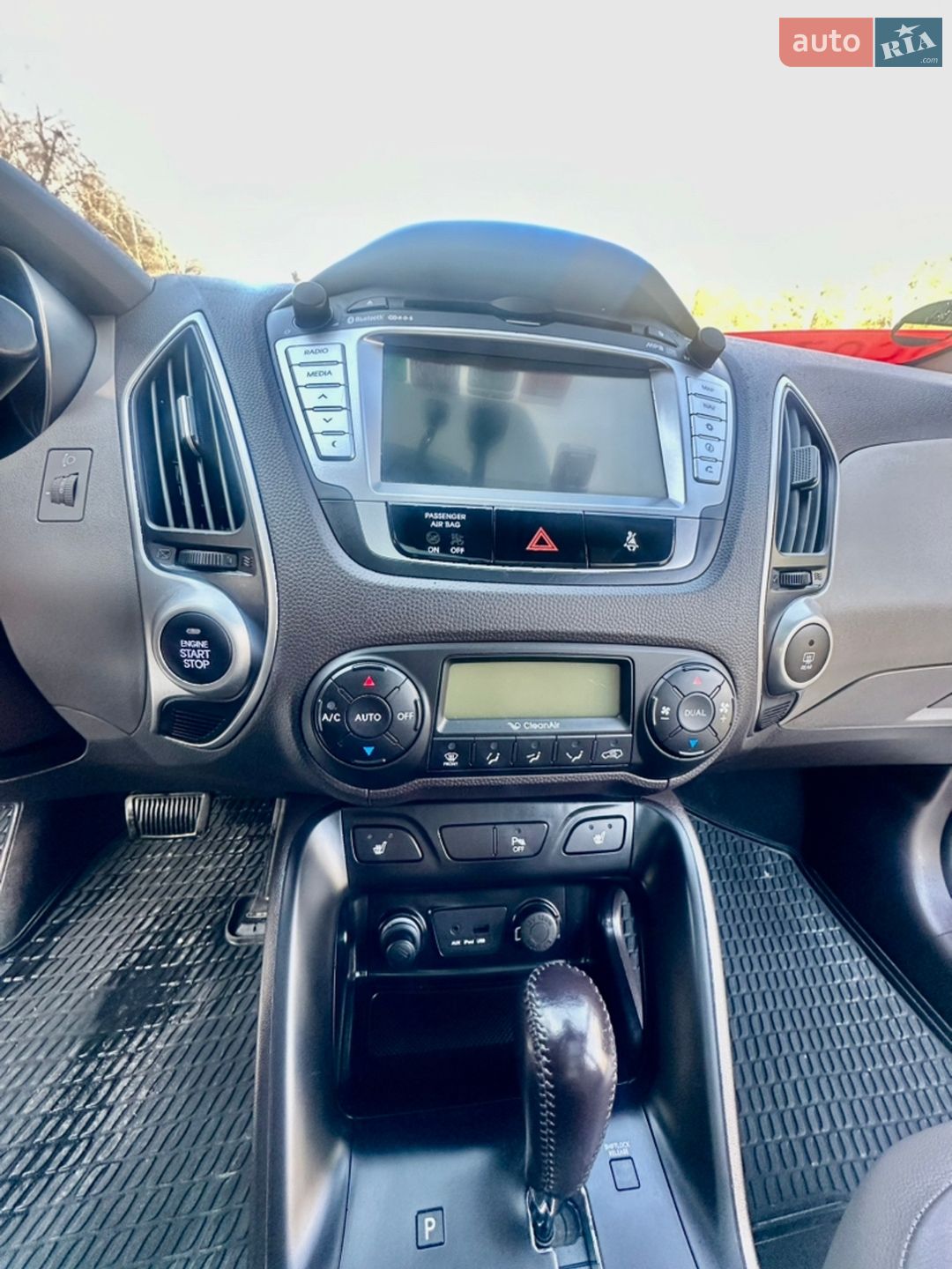 Hyundai ix35 2012 VIN TMAJU81VDCJ276588 фото оголошення 30 з 49