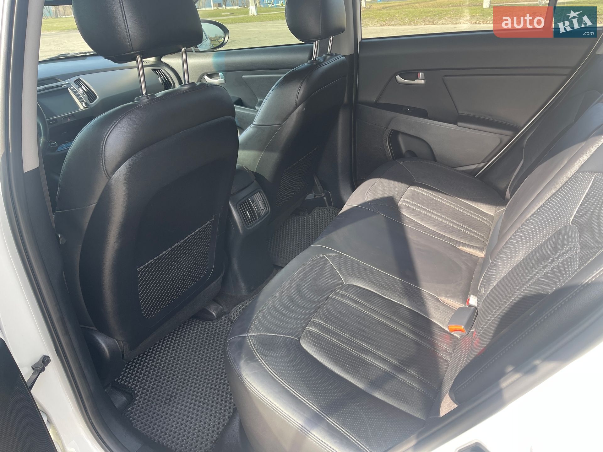 Kia Sportage 2014 VIN KNDPCCA66E7638259 фото оголошення 12 з 24