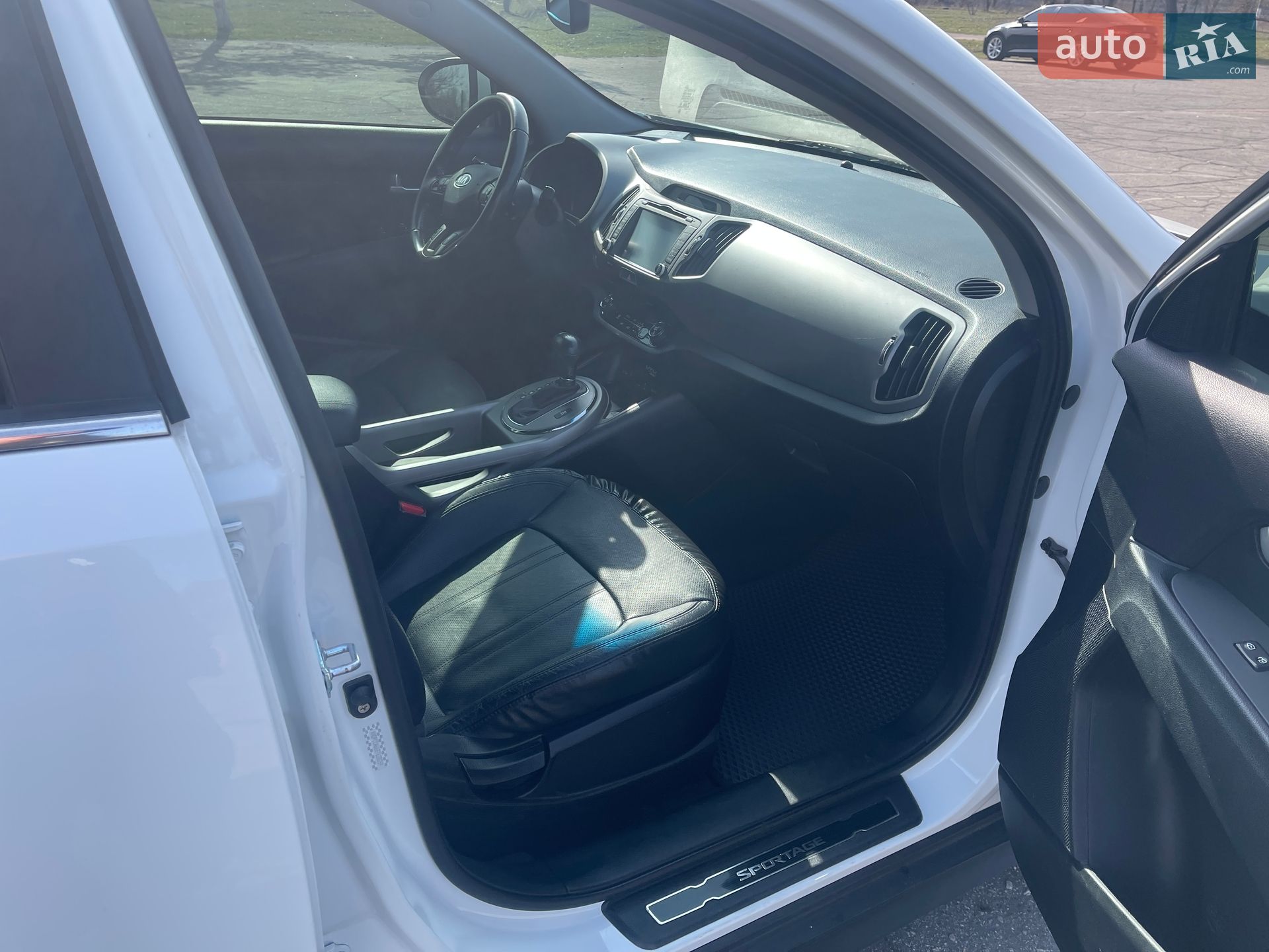 Kia Sportage 2014 VIN KNDPCCA66E7638259 фото оголошення 13 з 24