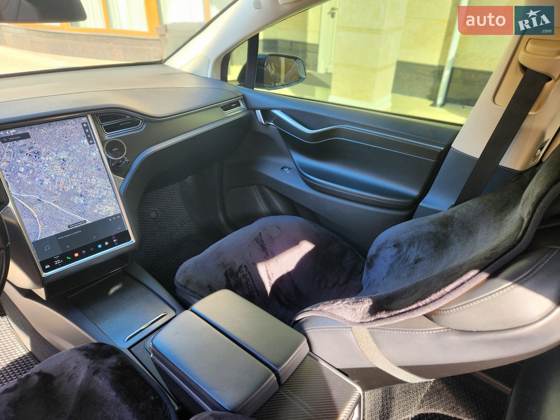 Tesla Model X 2016 VIN 5YJXCBE21GF011984 фото оголошення 38 з 43