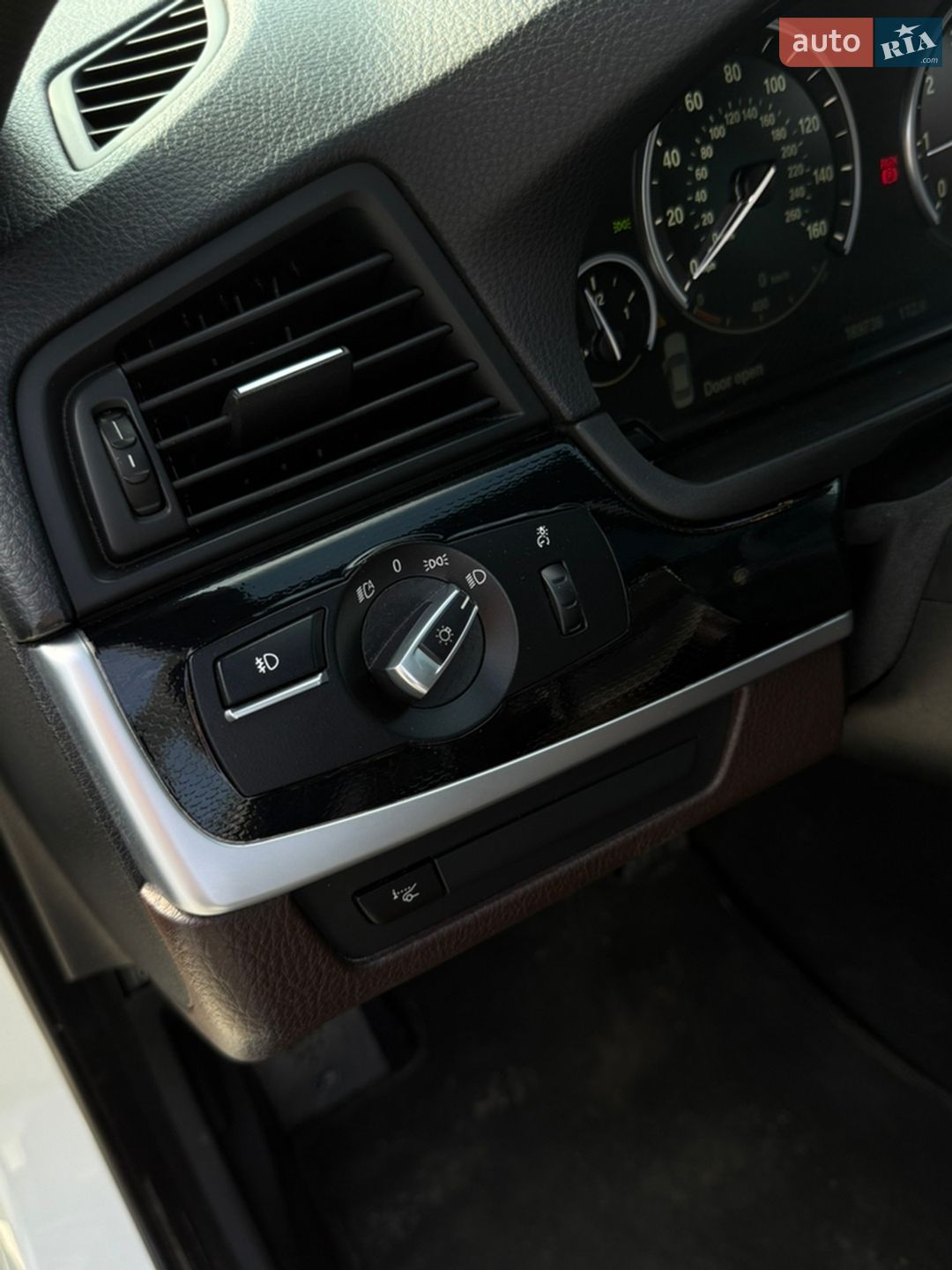 BMW 5 Series 2015 VIN WBA5B3C5XFD547719 фото оголошення 16 з 21