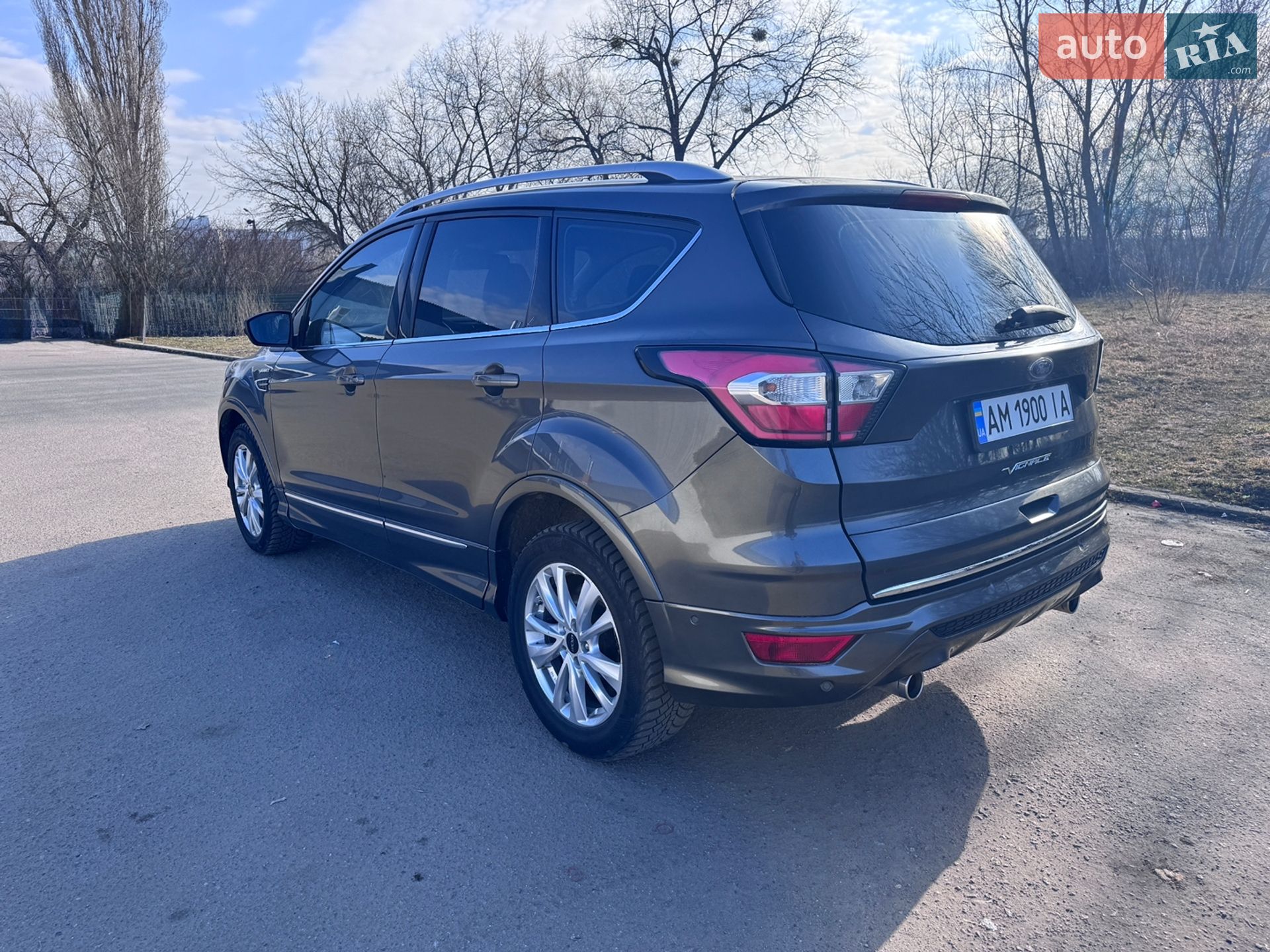 Ford Kuga 2018 VIN WF0AXXWPMAJT65925 фото оголошення 2 з 19