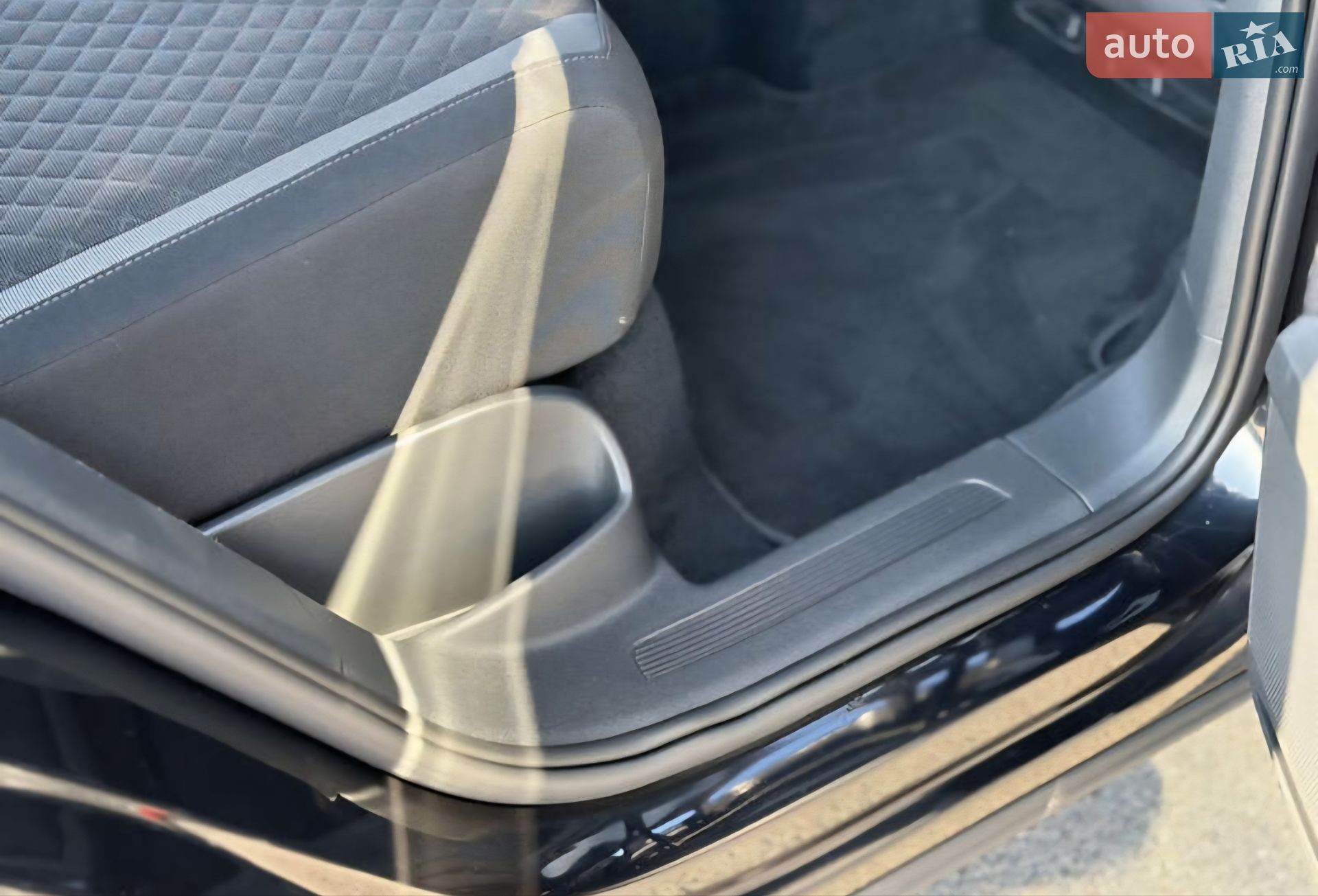 Volkswagen Tiguan 2017 VIN WVGZZZ5NZJW840720 фото оголошення 13 з 34