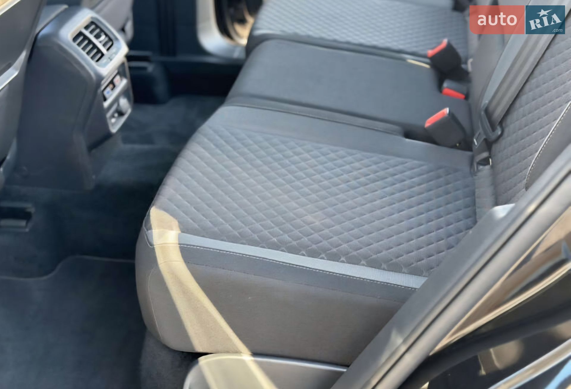Volkswagen Tiguan 2017 VIN WVGZZZ5NZJW840720 фото оголошення 18 з 34