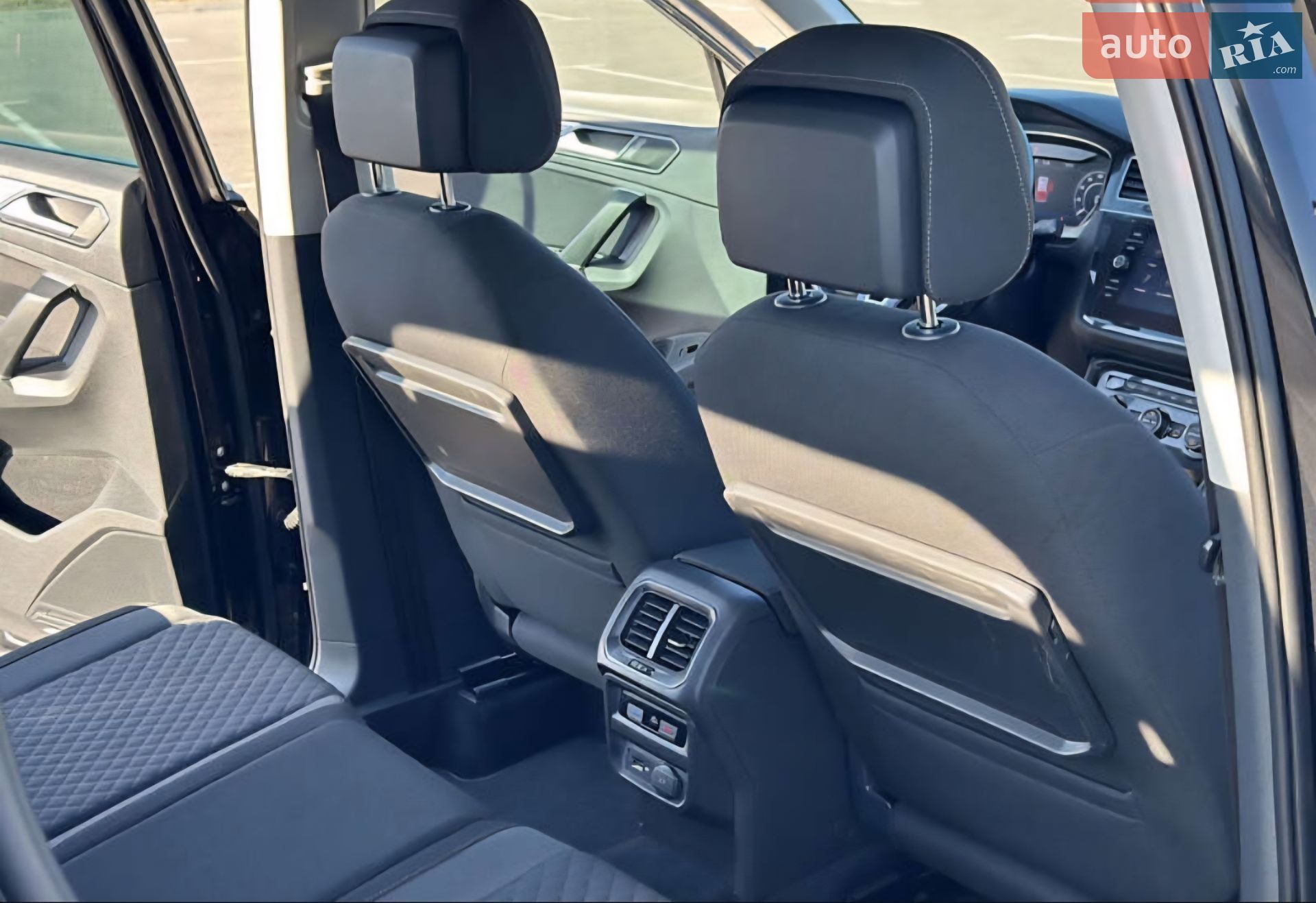 Volkswagen Tiguan 2017 VIN WVGZZZ5NZJW840720 фото оголошення 20 з 34