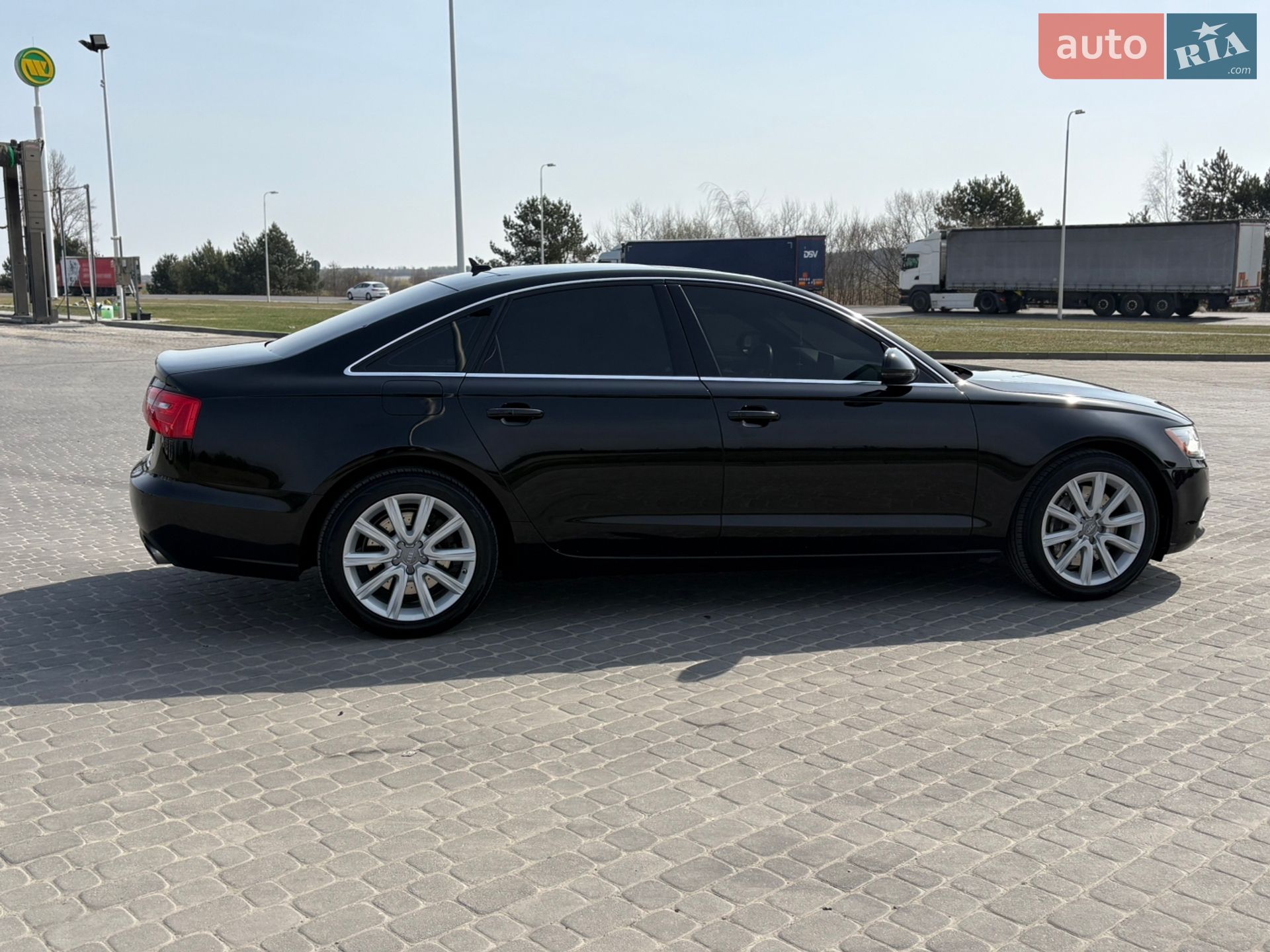 Audi A6 2014 VIN WAUFGAFC3EN113445 фото оголошення 10 з 20