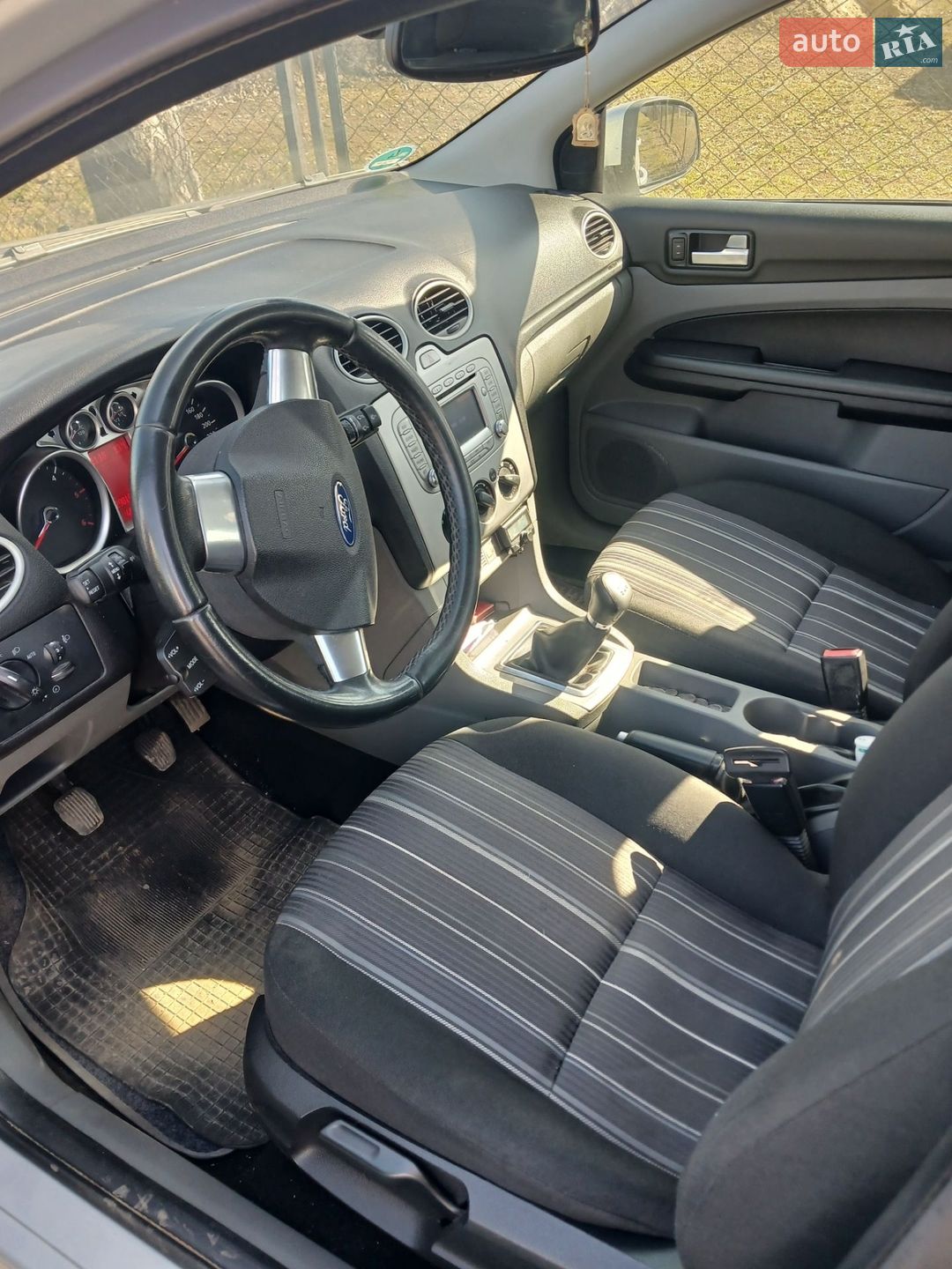 Ford Focus 2009 VIN WF0SXXGCDS9B40935 фото оголошення 4 з 22