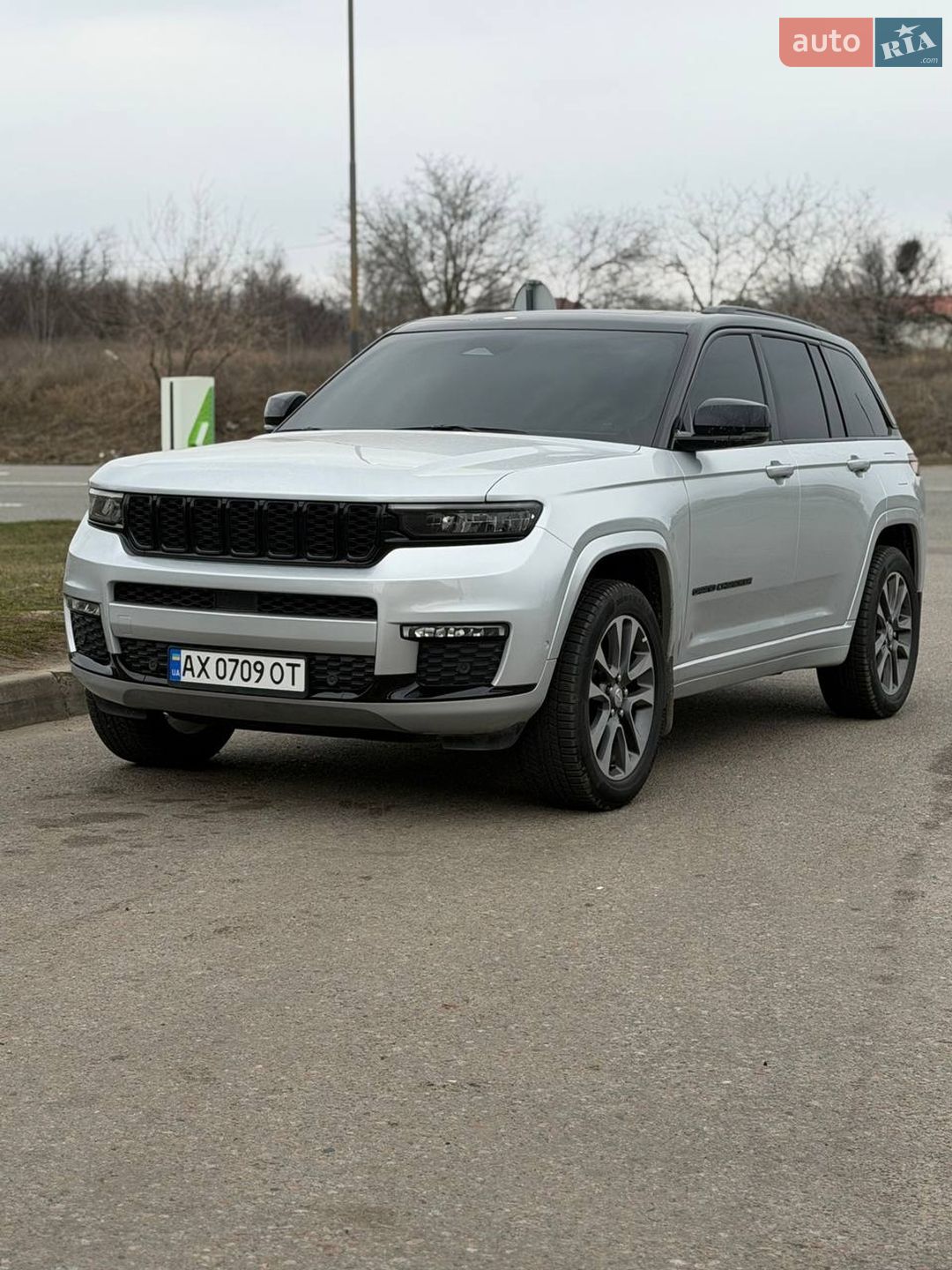 Jeep Grand Cherokee 2022 VIN 1C4RJHBG0P8742942 фото оголошення 3 з 35