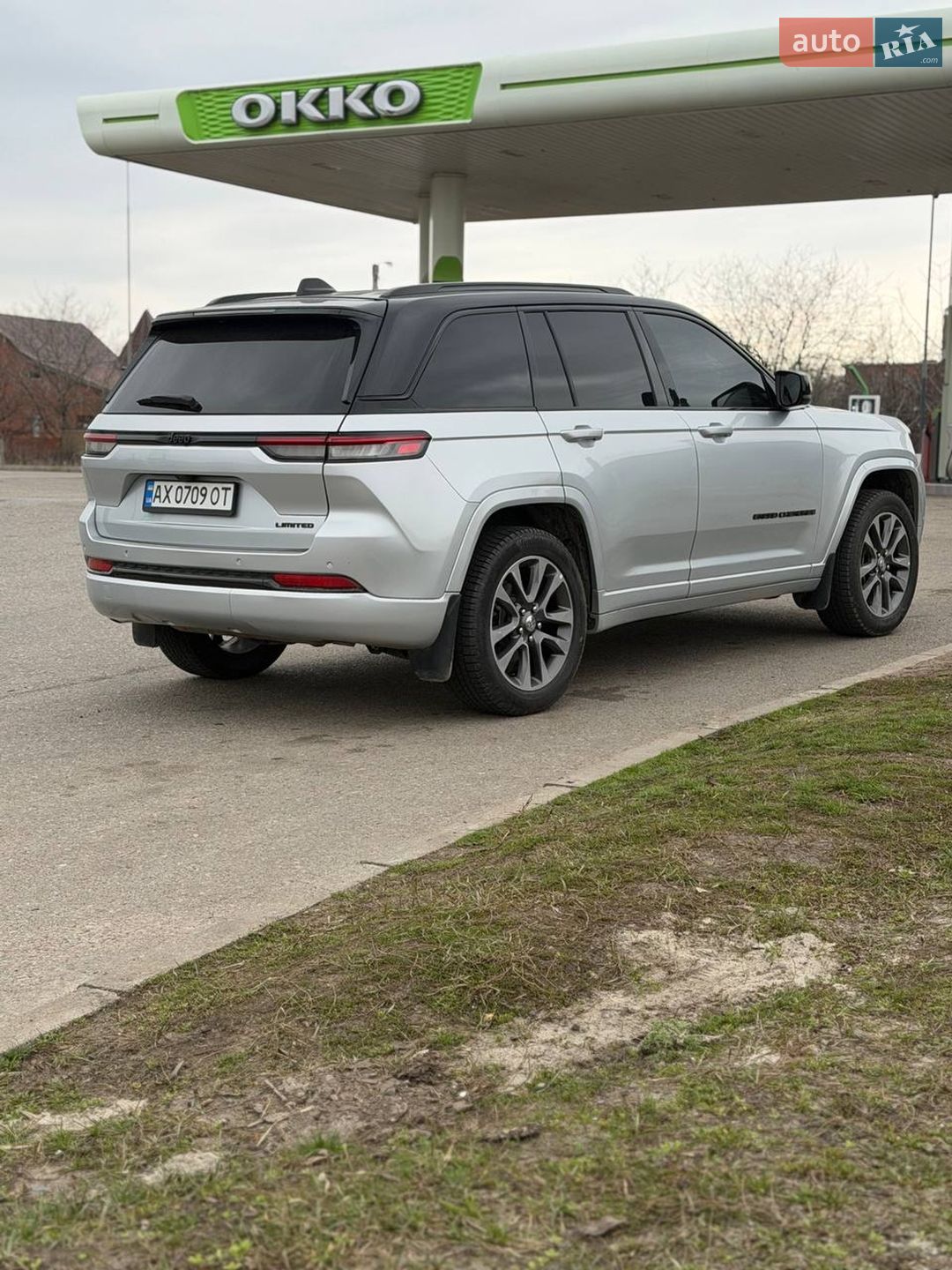 Jeep Grand Cherokee 2022 VIN 1C4RJHBG0P8742942 фото оголошення 4 з 35