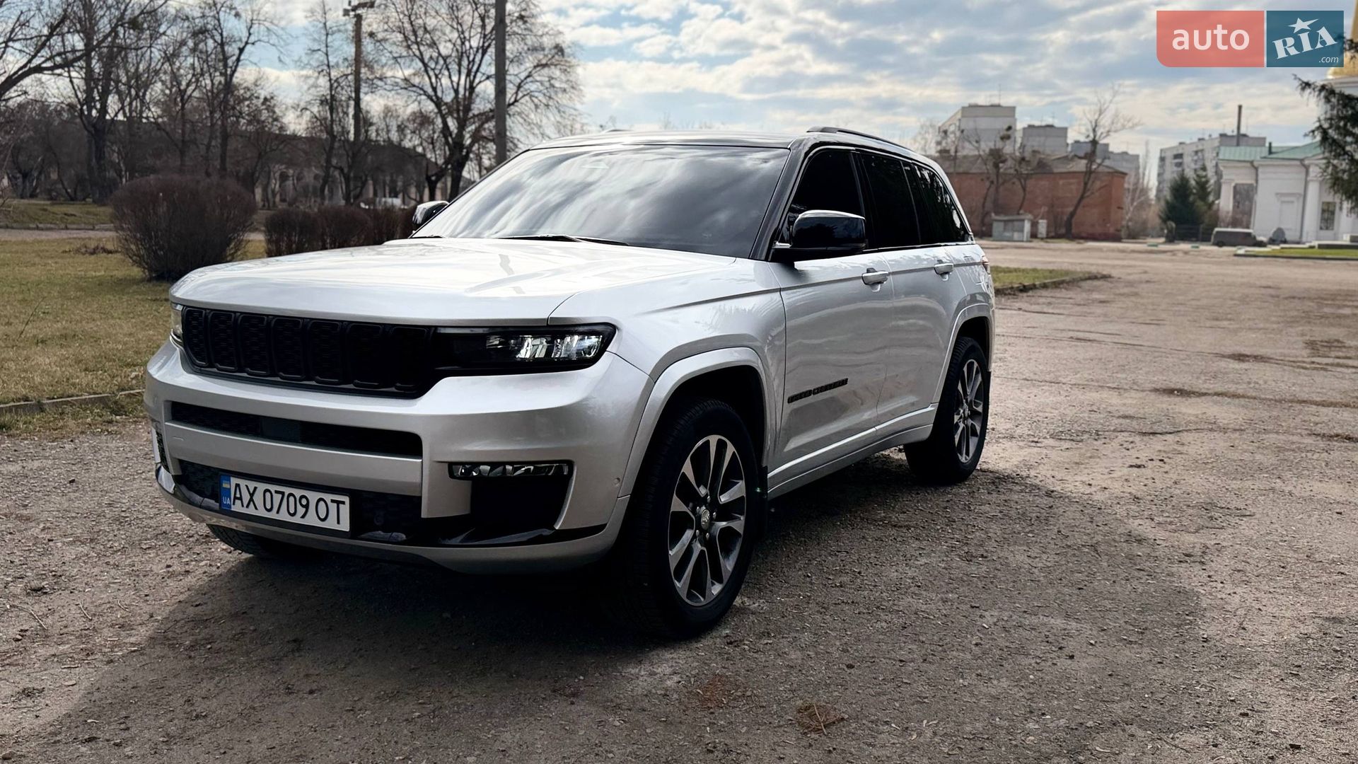 Jeep Grand Cherokee 2022 VIN 1C4RJHBG0P8742942 фото оголошення 7 з 35