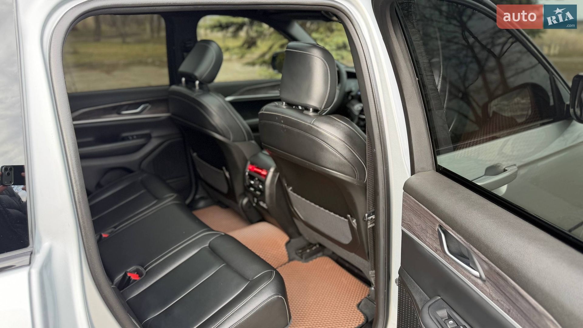 Jeep Grand Cherokee 2022 VIN 1C4RJHBG0P8742942 фото оголошення 32 з 35