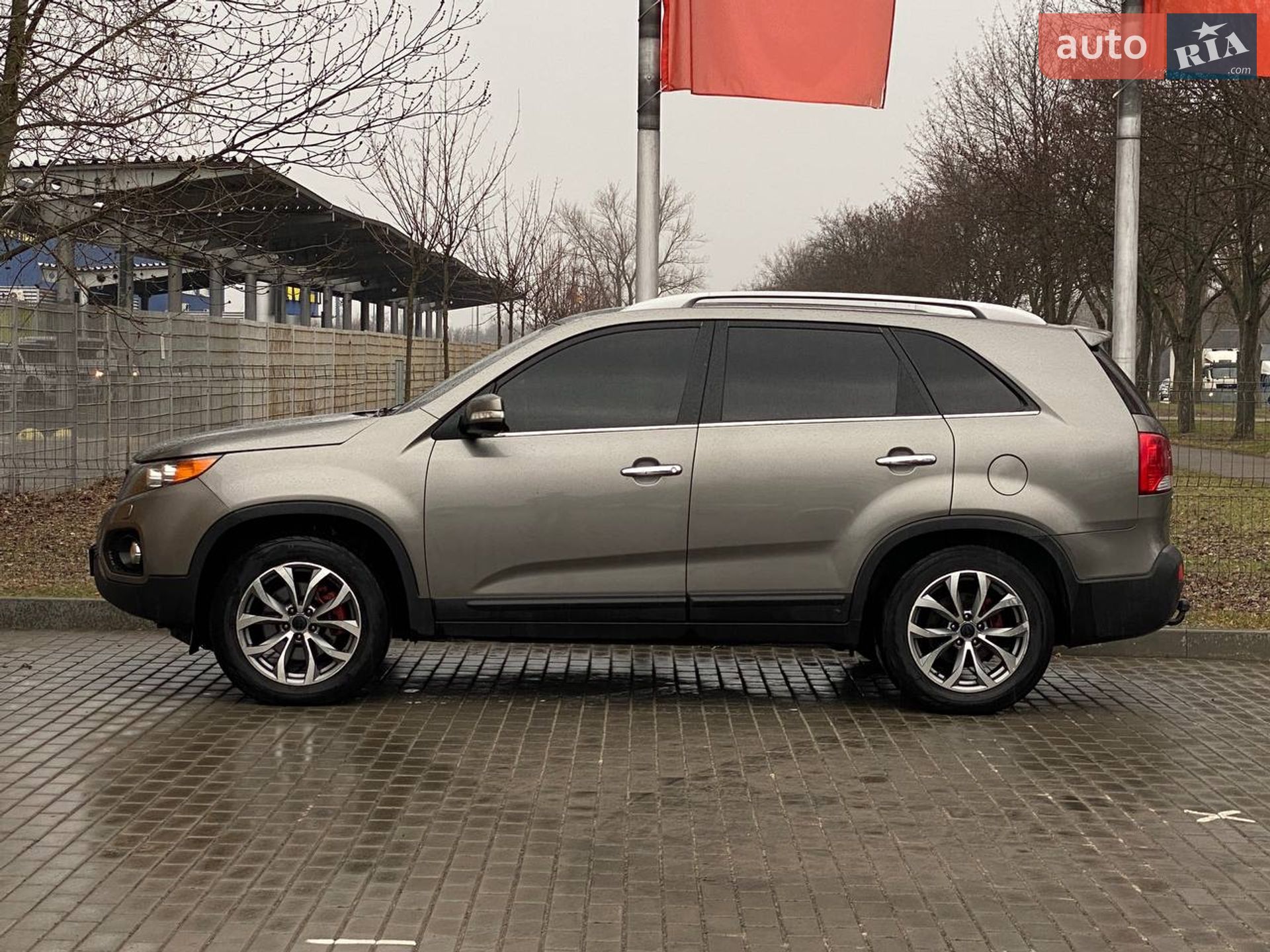 Kia Sorento 2011 VIN KNAKU814DB5136413 фото оголошення 5 з 21