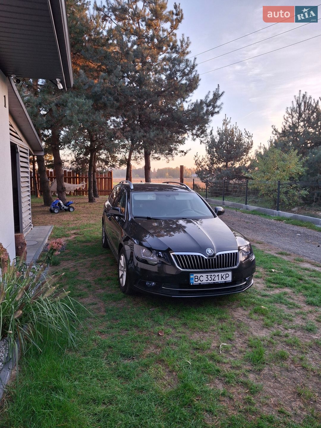 Skoda Superb 2014 VIN TMBJJ73T7F9032593 фото оголошення 4 з 11