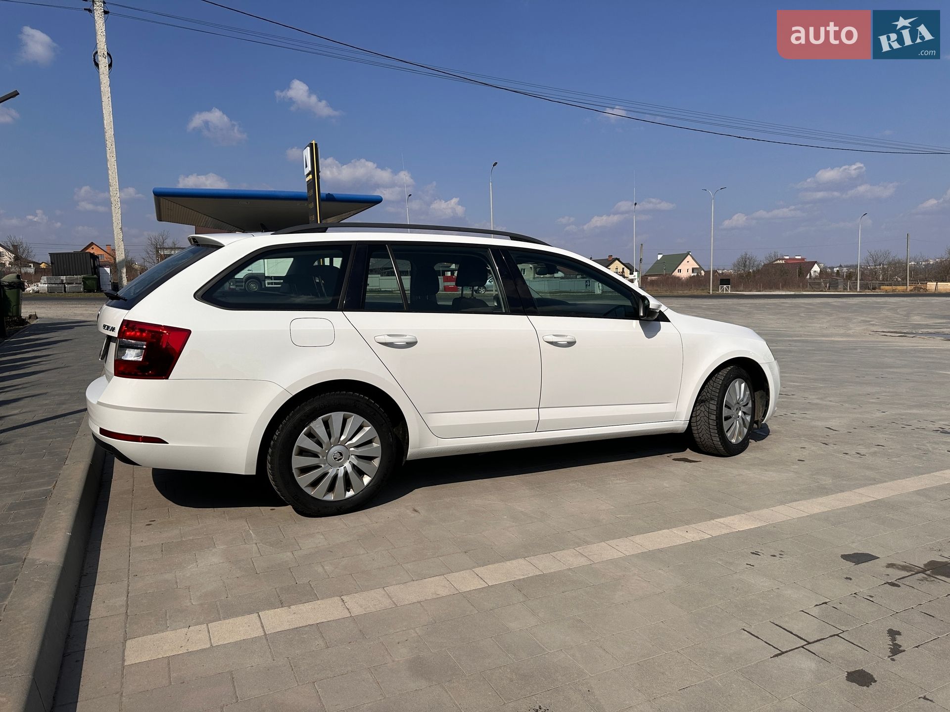 Skoda Octavia 2019 VIN TMBJG7NE4K0206292 фото оголошення 5 з 20