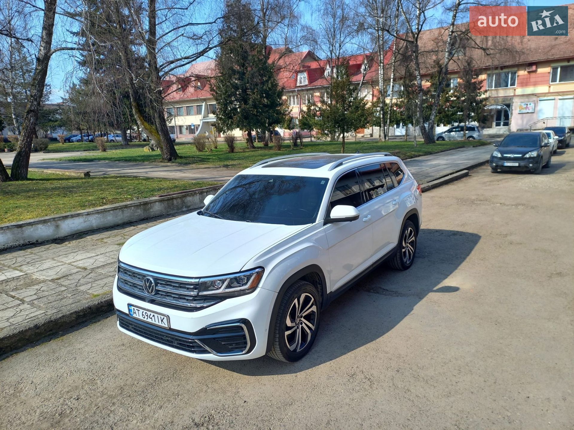 Volkswagen Atlas 2021 VIN 1V2TR2CA6MC574365 фото оголошення 8 з 12