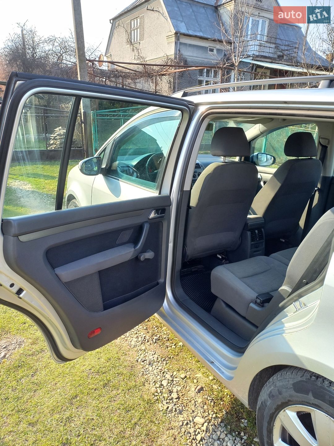 Volkswagen Touran 2010 VIN WVGZZZ1TZAW056863 фото оголошення 24 з 28