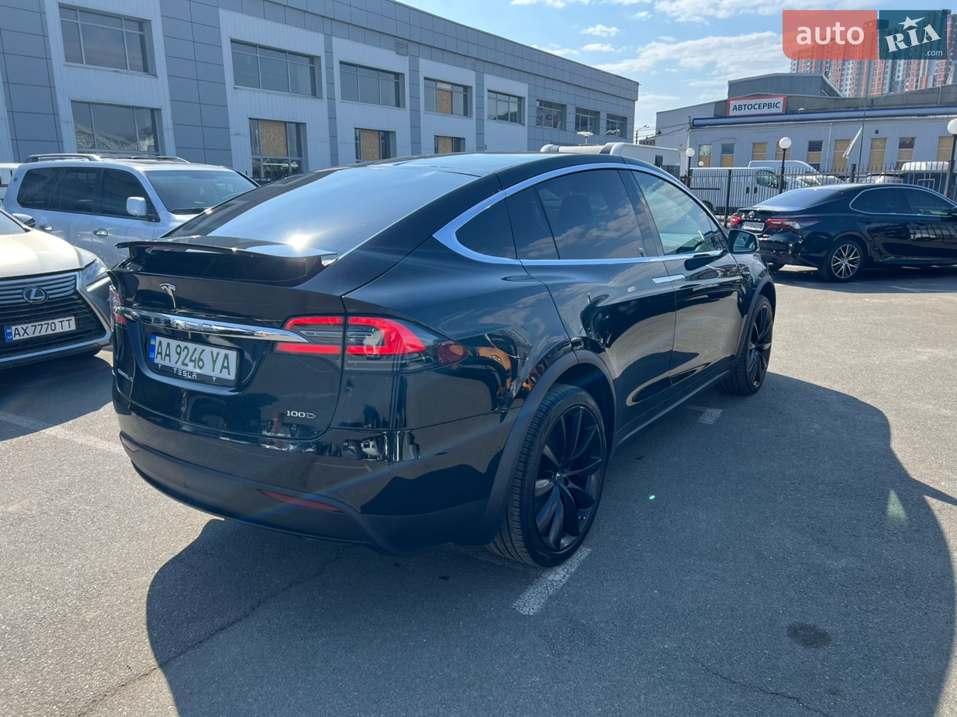 Tesla Model X 2018 VIN 5YJXCCE28JF097159 фото оголошення 7 з 53