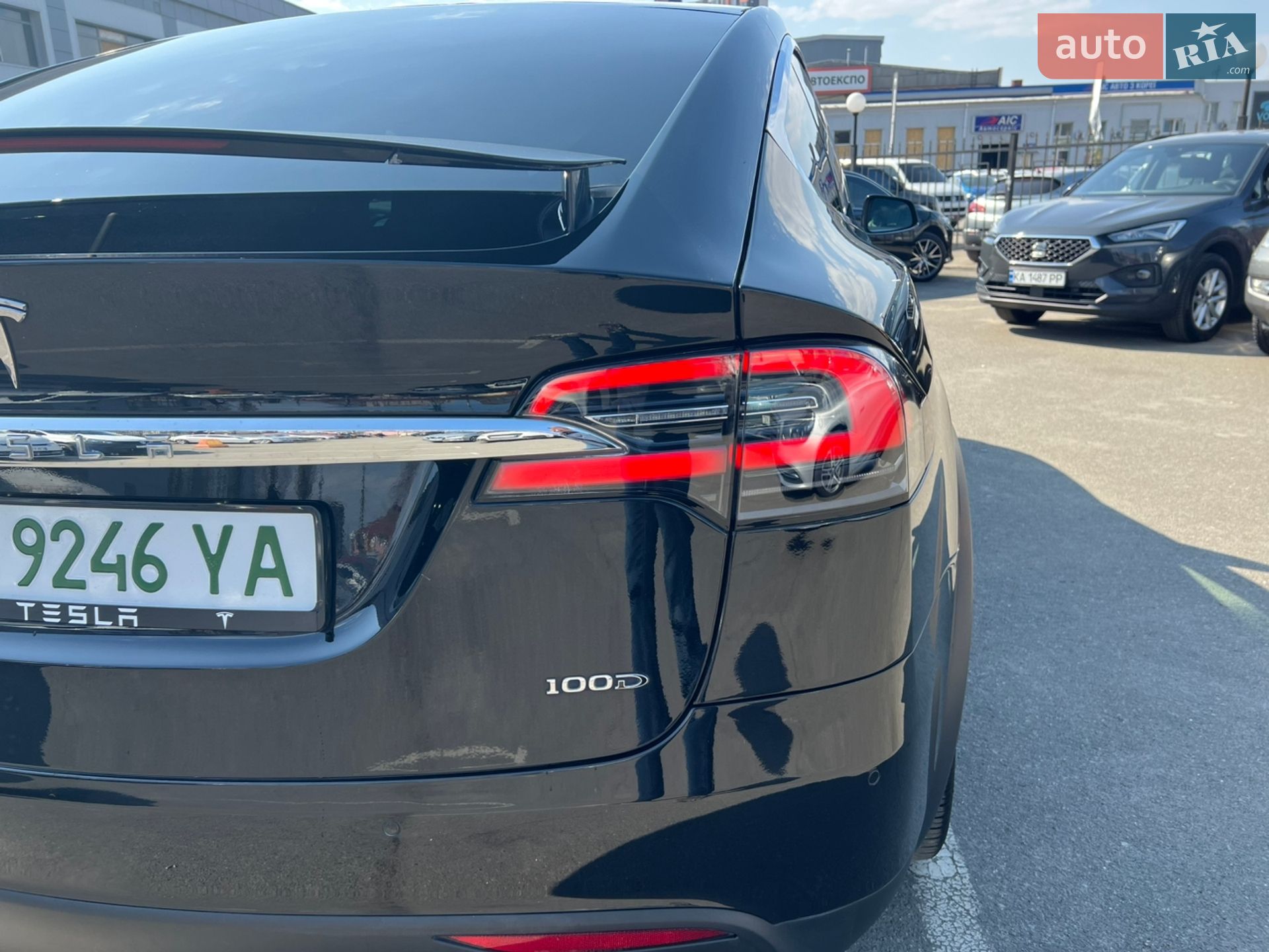 Tesla Model X 2018 VIN 5YJXCCE28JF097159 фото оголошення 11 з 53