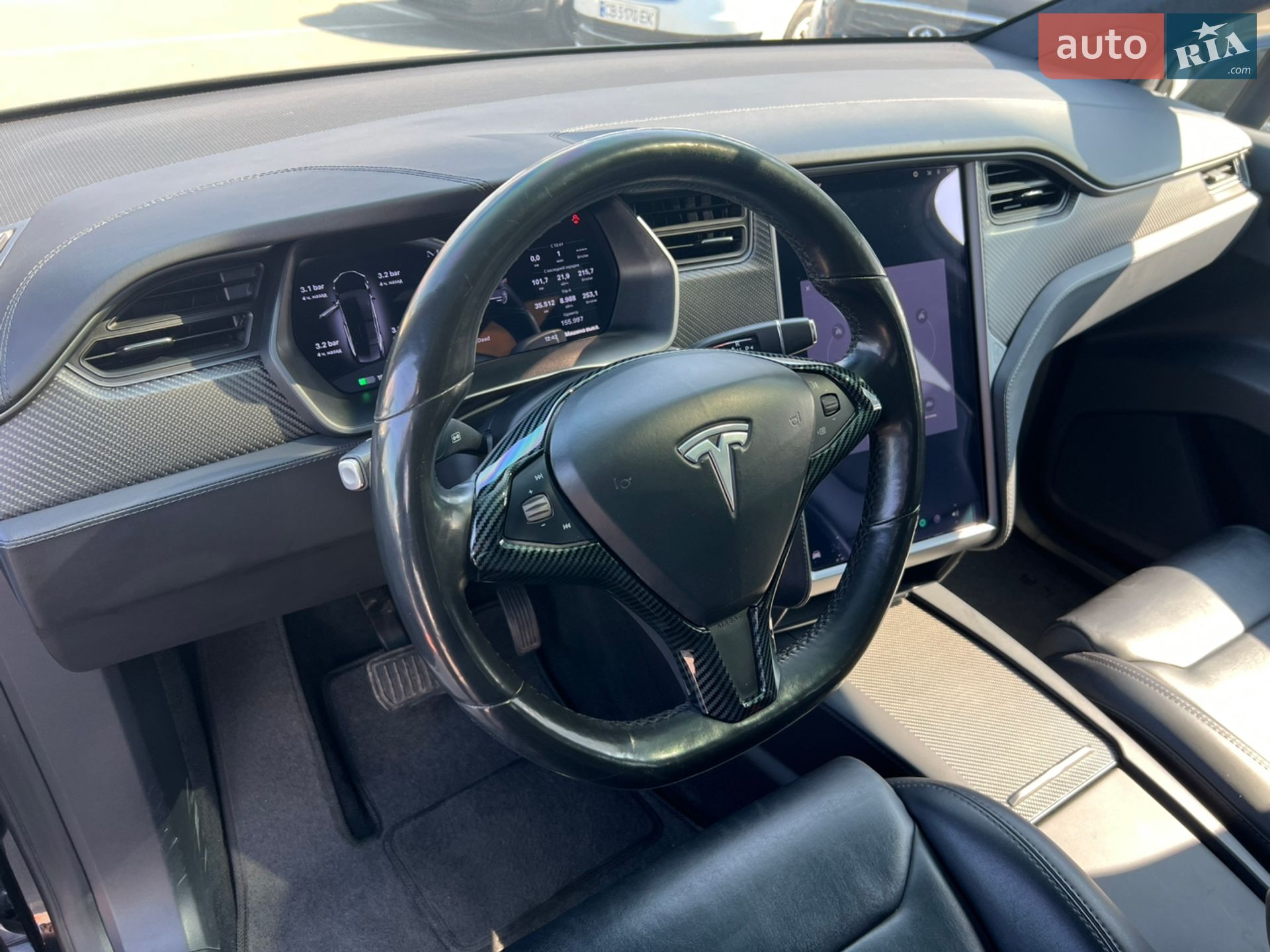 Tesla Model X 2018 VIN 5YJXCCE28JF097159 фото оголошення 14 з 53