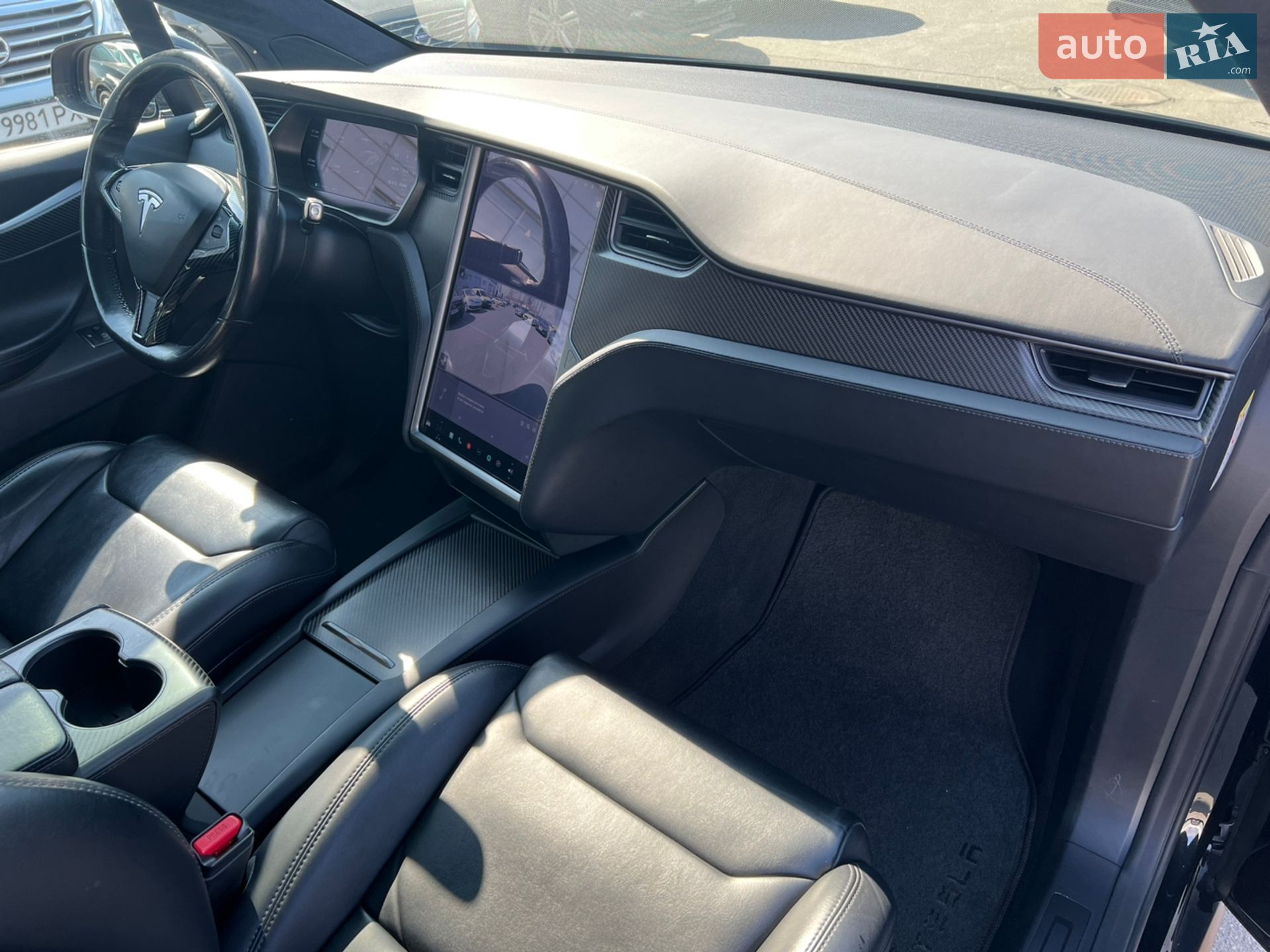 Tesla Model X 2018 VIN 5YJXCCE28JF097159 фото оголошення 35 з 53