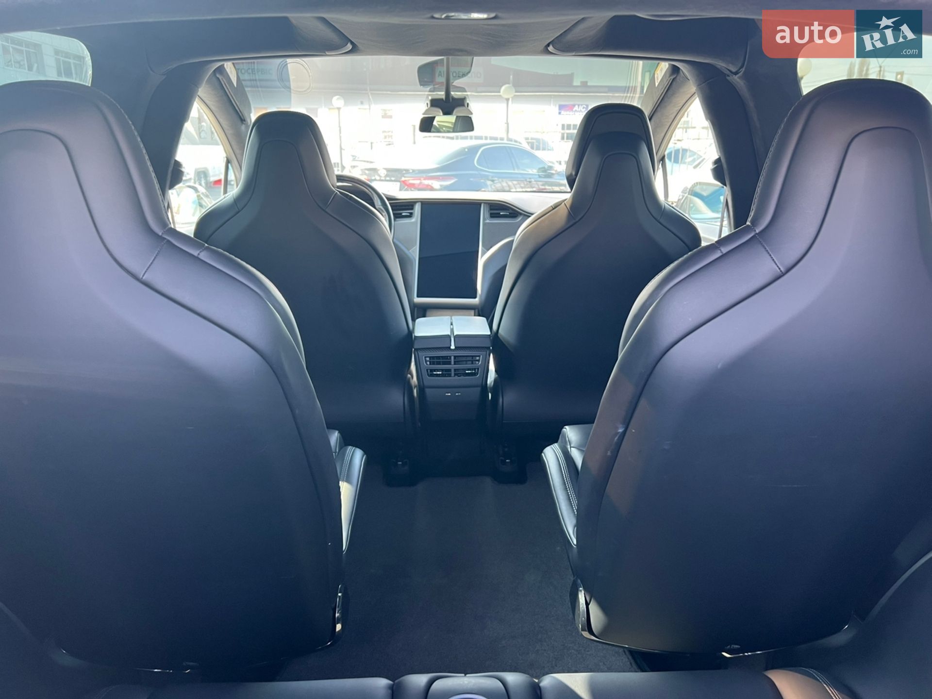 Tesla Model X 2018 VIN 5YJXCCE28JF097159 фото оголошення 48 з 53