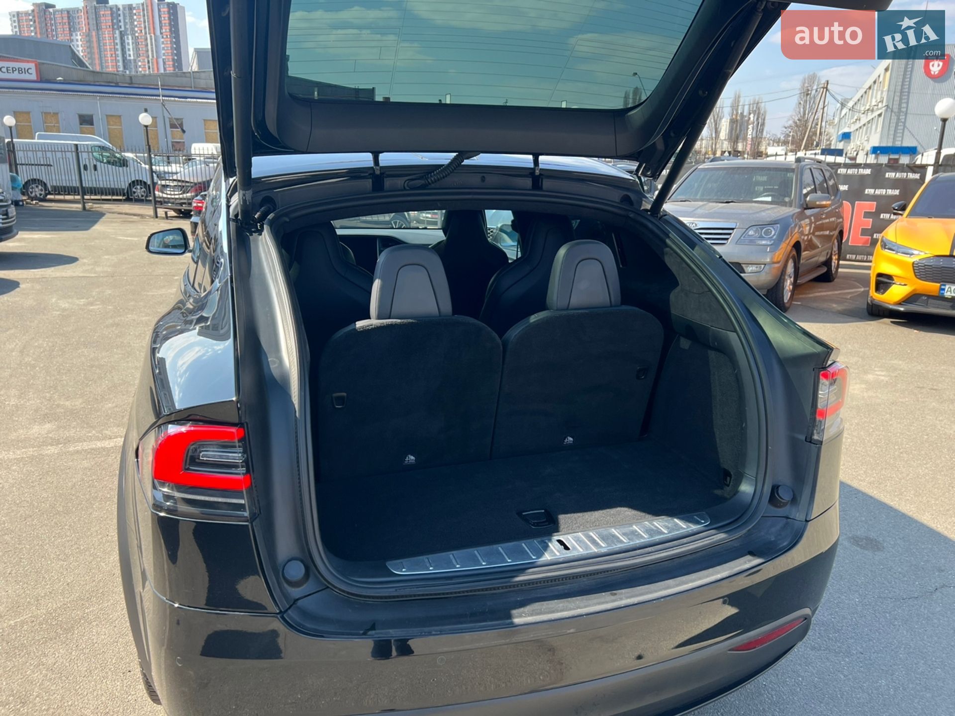 Tesla Model X 2018 VIN 5YJXCCE28JF097159 фото оголошення 52 з 53