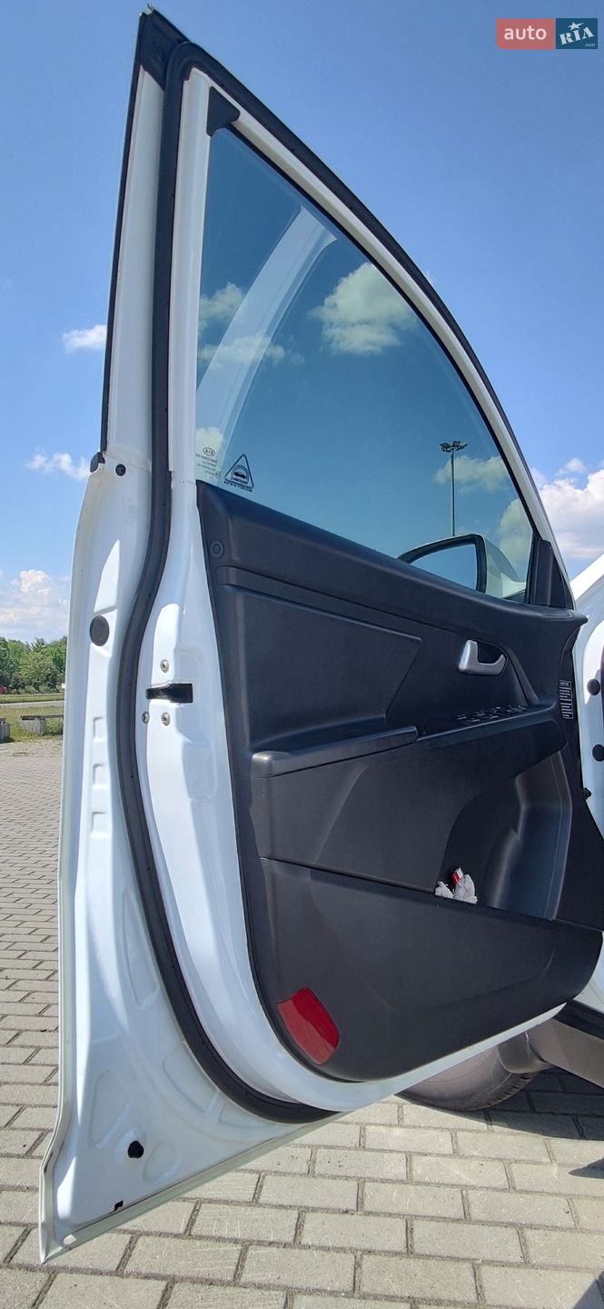 KIA Sportage 2012 VIN U5YPB815ACL179574 фото оголошення 6 з 27