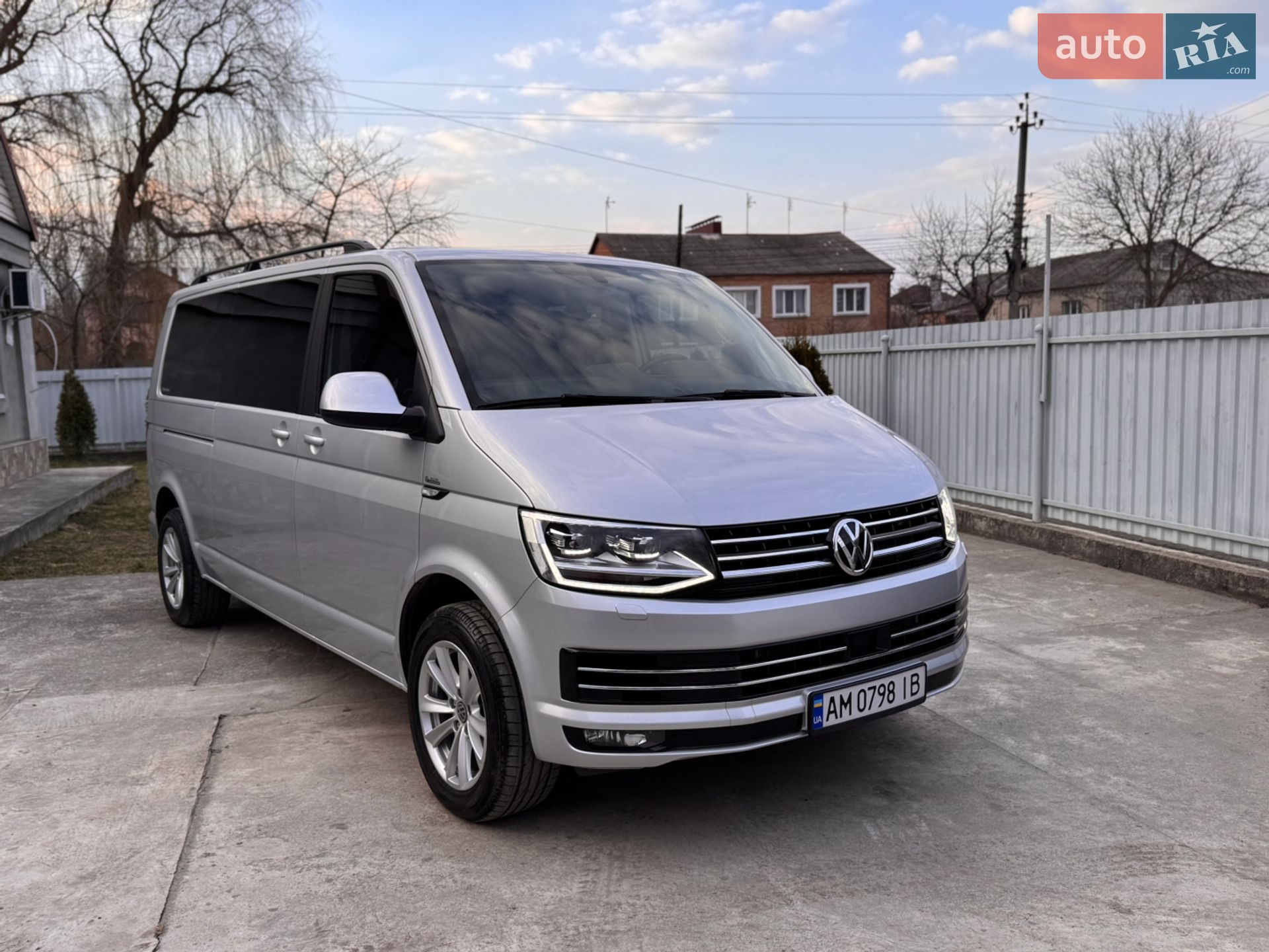 Volkswagen Transporter 2019 VIN WV1ZZZ7HZKH154786 фото оголошення 3 з 18