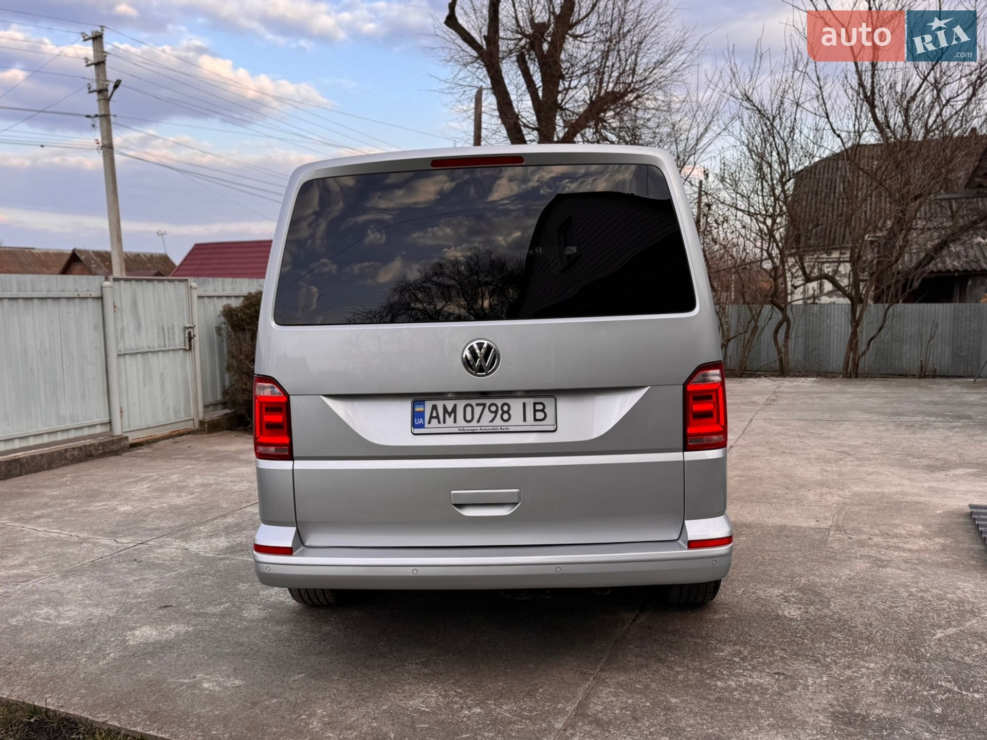 Volkswagen Transporter 2019 VIN WV1ZZZ7HZKH154786 фото оголошення 4 з 18