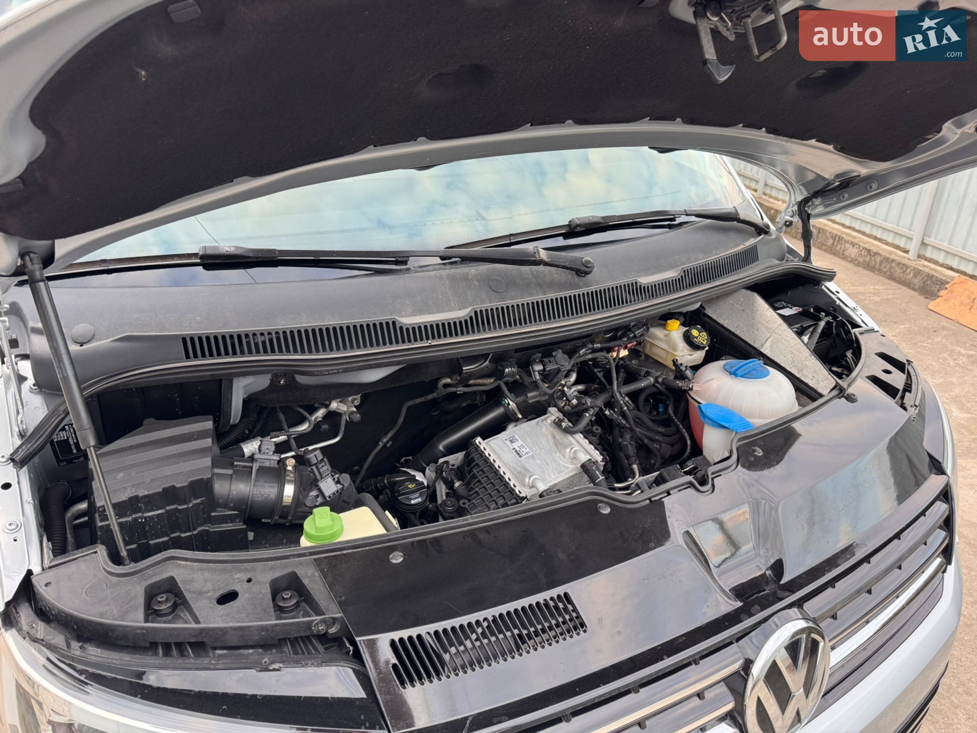 Volkswagen Transporter 2019 VIN WV1ZZZ7HZKH154786 фото оголошення 17 з 18