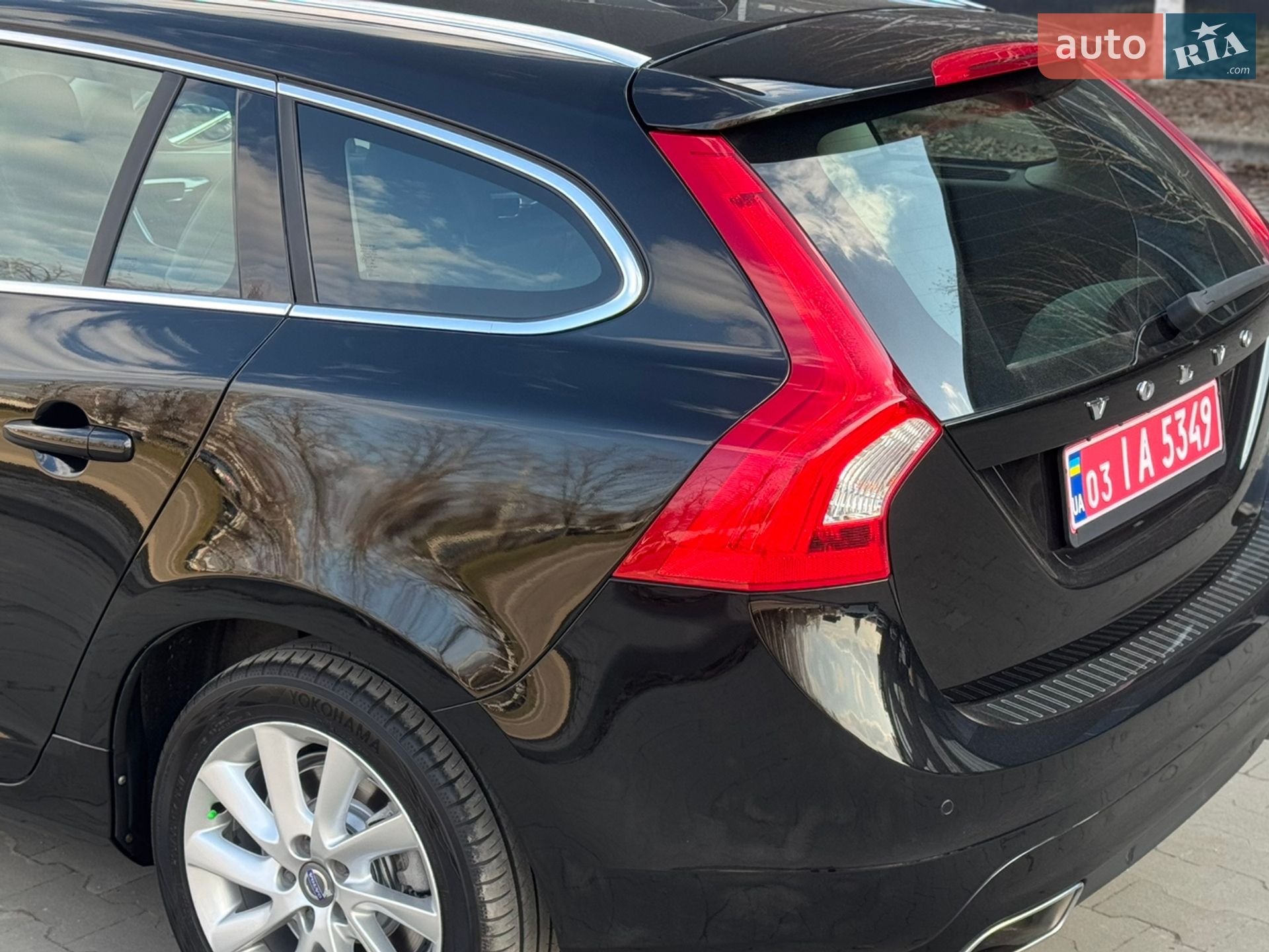 Volvo V60 2015 VIN YV1FWA8CDG1289707 фото оголошення 7 з 75