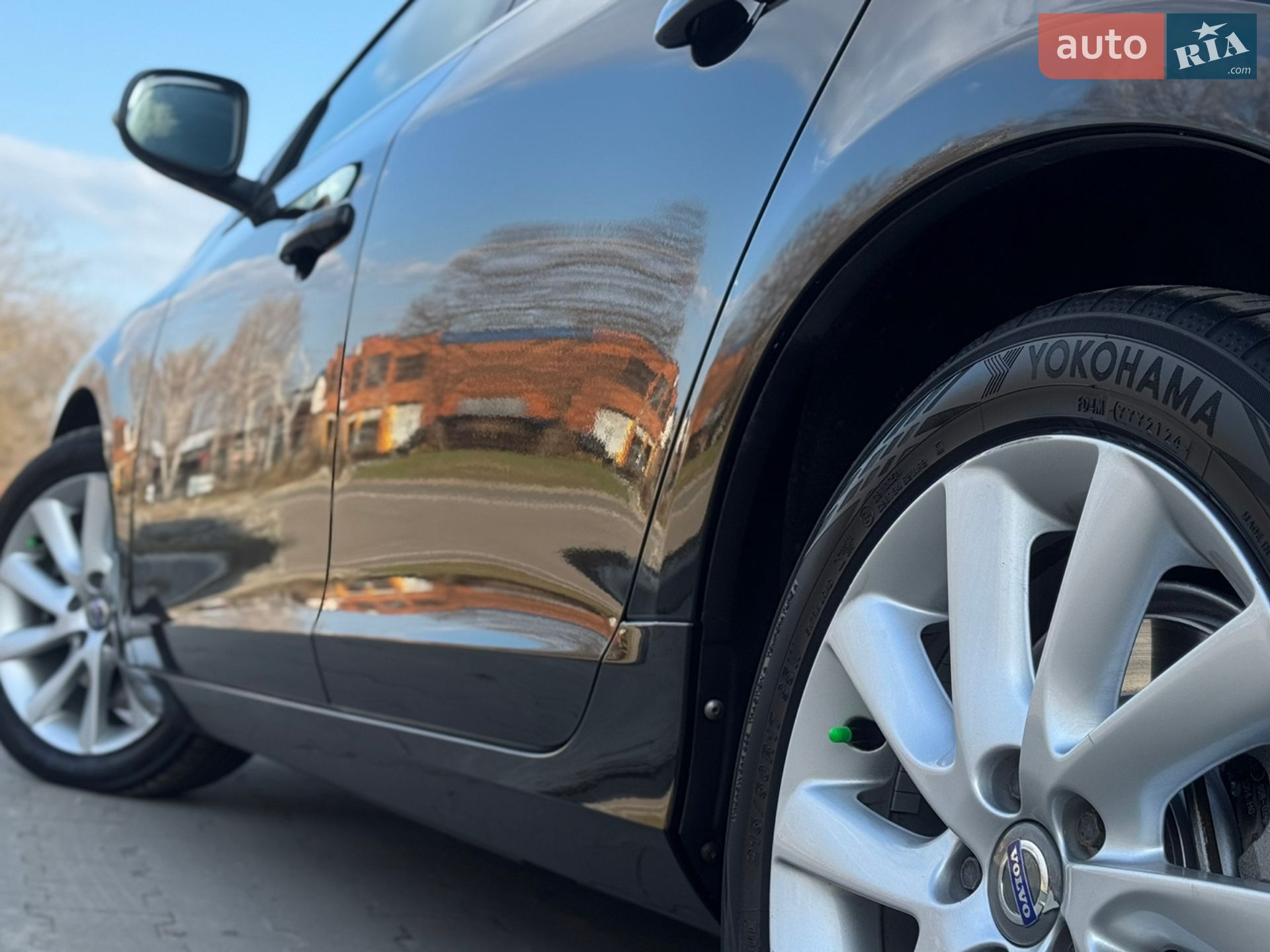 Volvo V60 2015 VIN YV1FWA8CDG1289707 фото оголошення 10 з 75