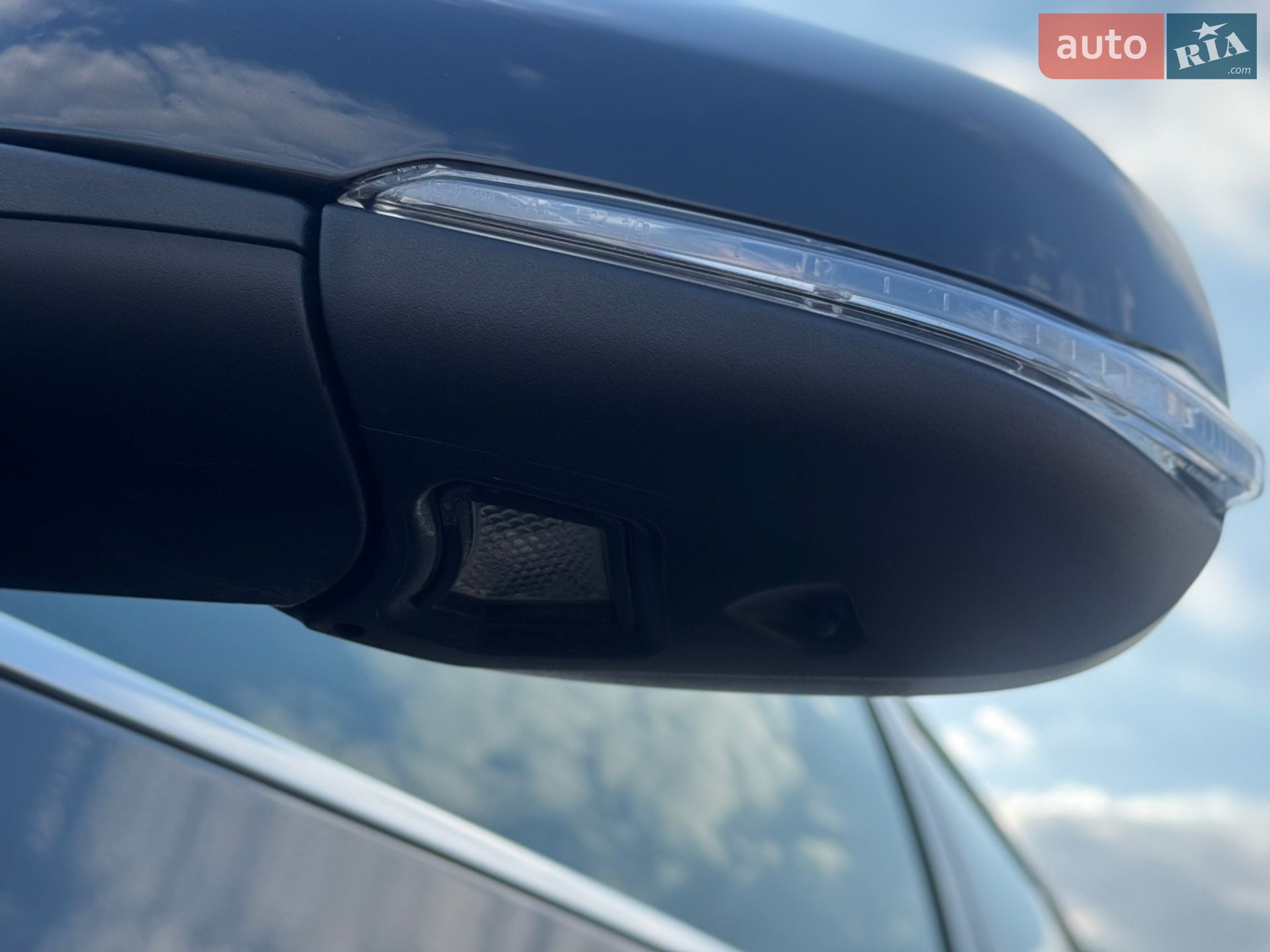 Volvo V60 2015 VIN YV1FWA8CDG1289707 фото оголошення 18 з 75