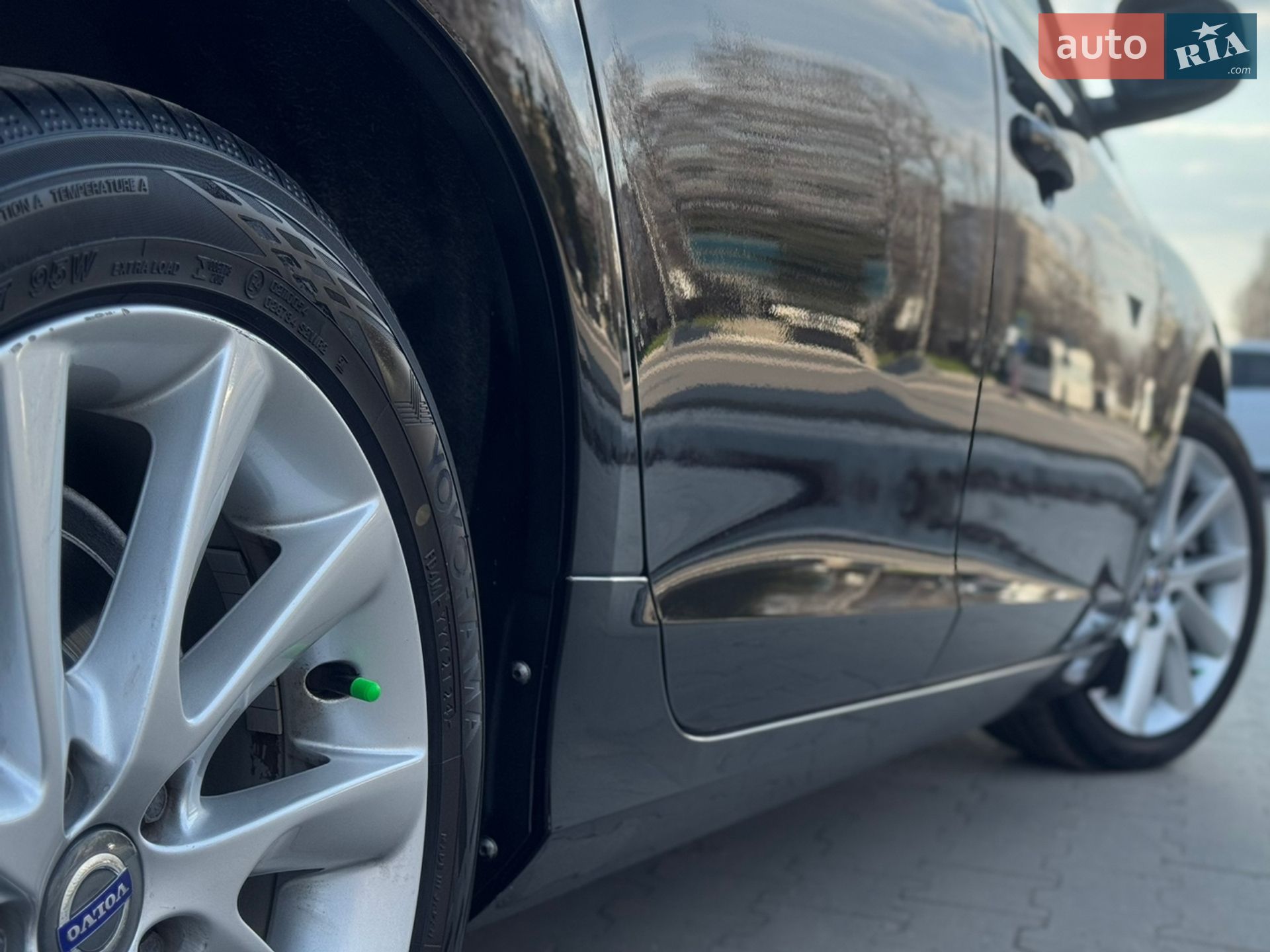 Volvo V60 2015 VIN YV1FWA8CDG1289707 фото оголошення 24 з 75