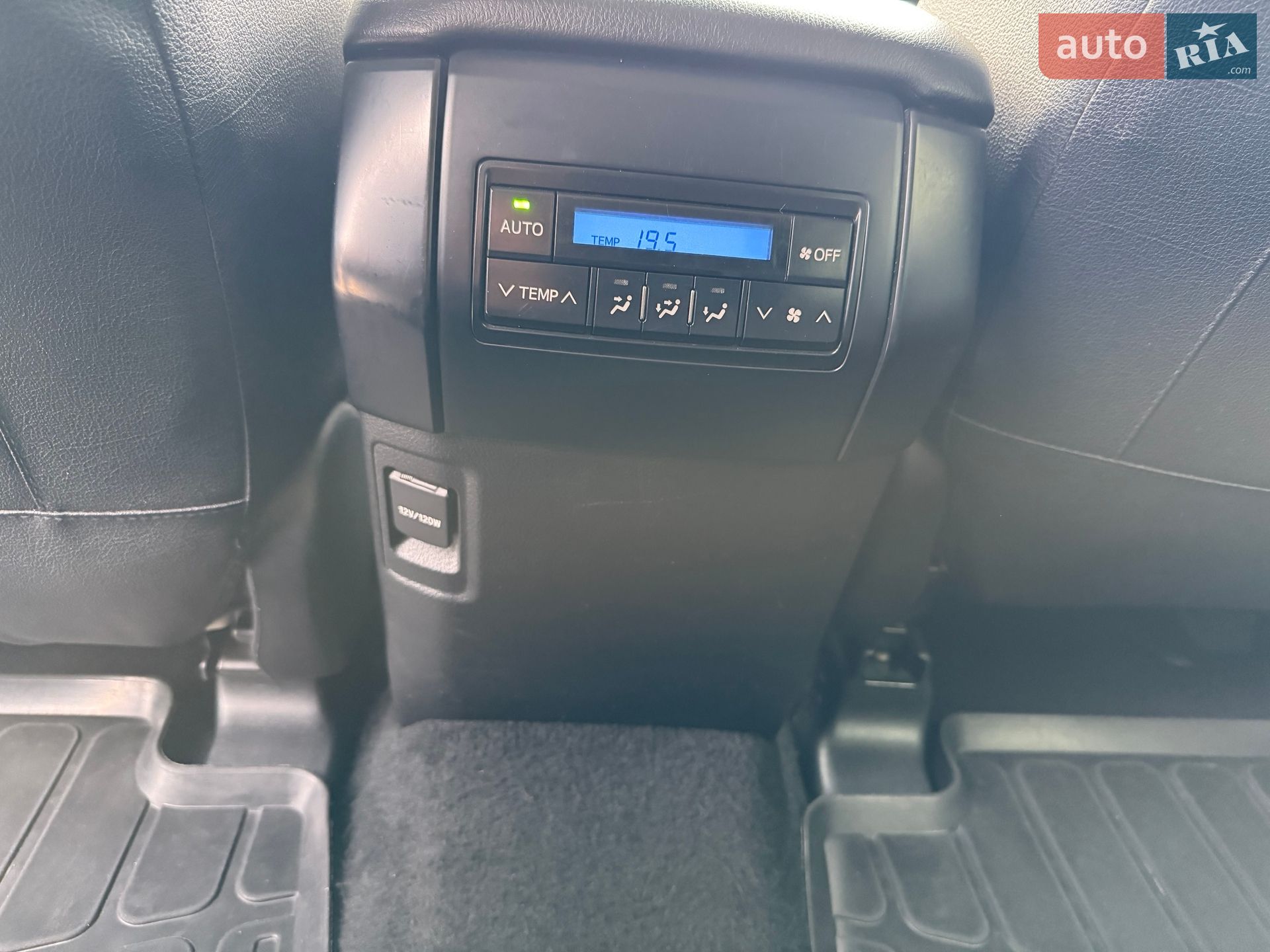 Toyota Land Cruiser Prado 2022 VIN JTEBR3FJ00K257336 фото оголошення 7 з 11