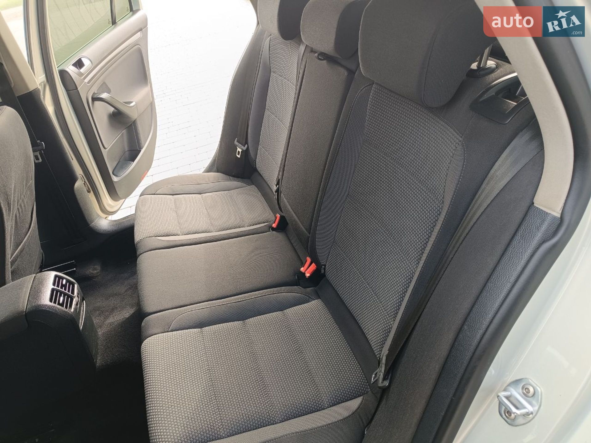 Volkswagen Golf 2011 VIN WVWZZZ1KZCM603837 фото оголошення 44 з 79